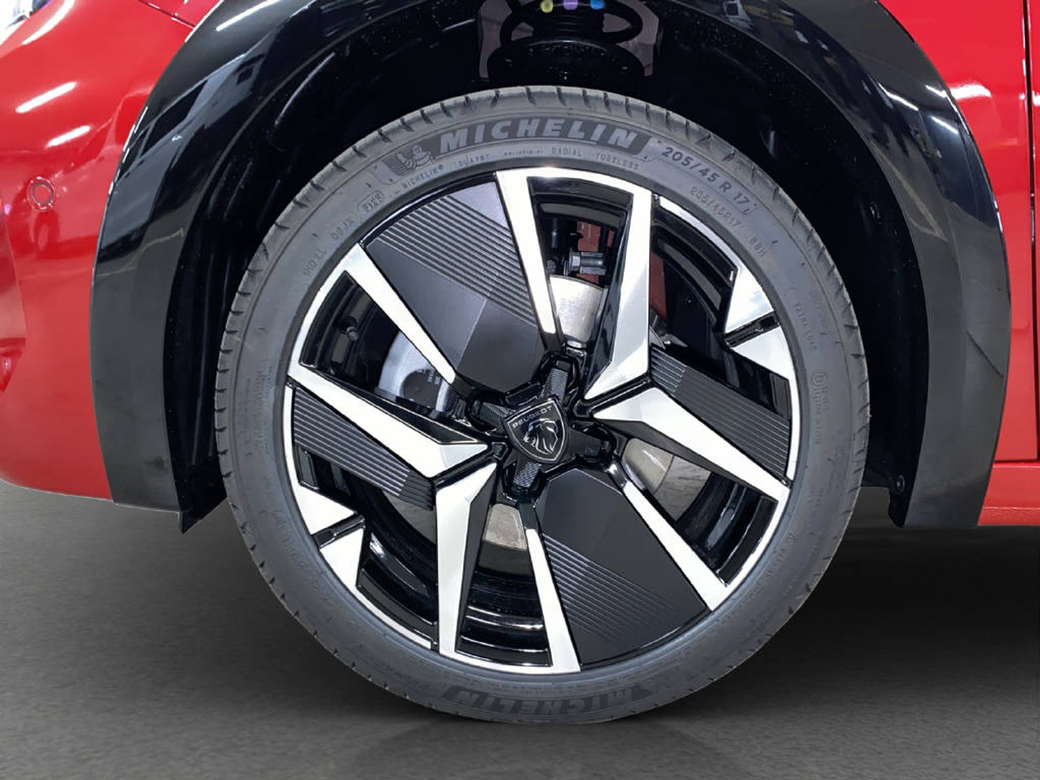 listing desktop thumbnail image 14