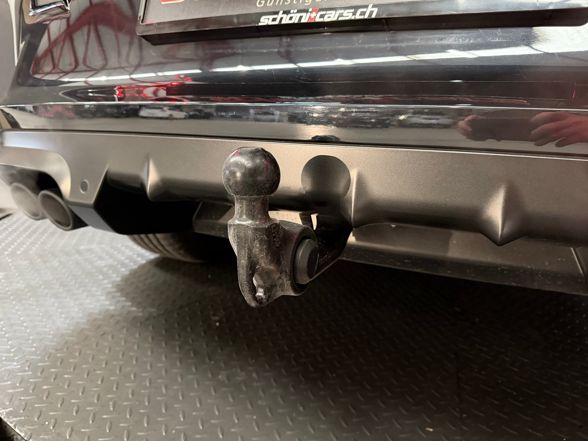 listing desktop thumbnail image 11