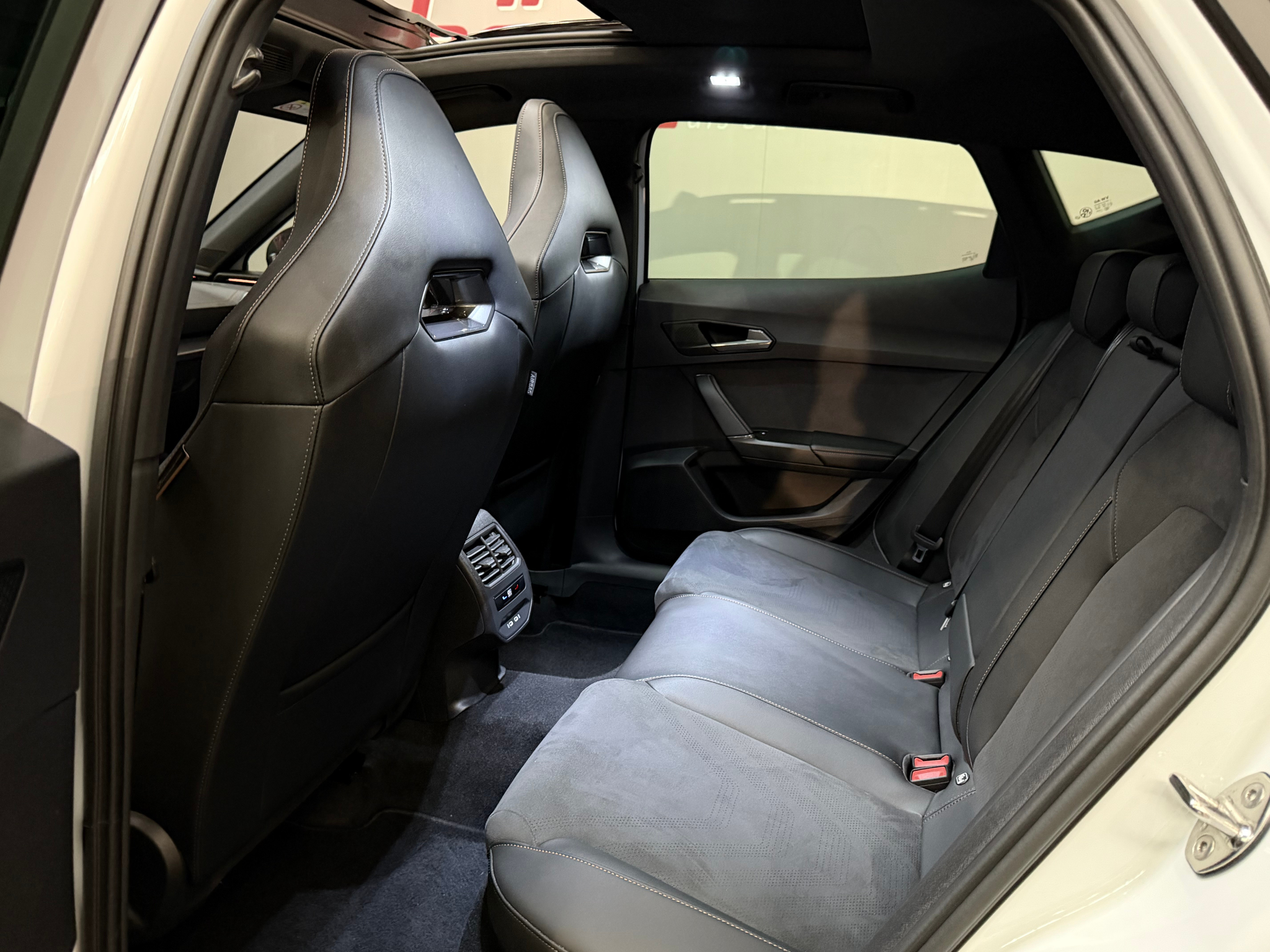 listing desktop thumbnail image 15