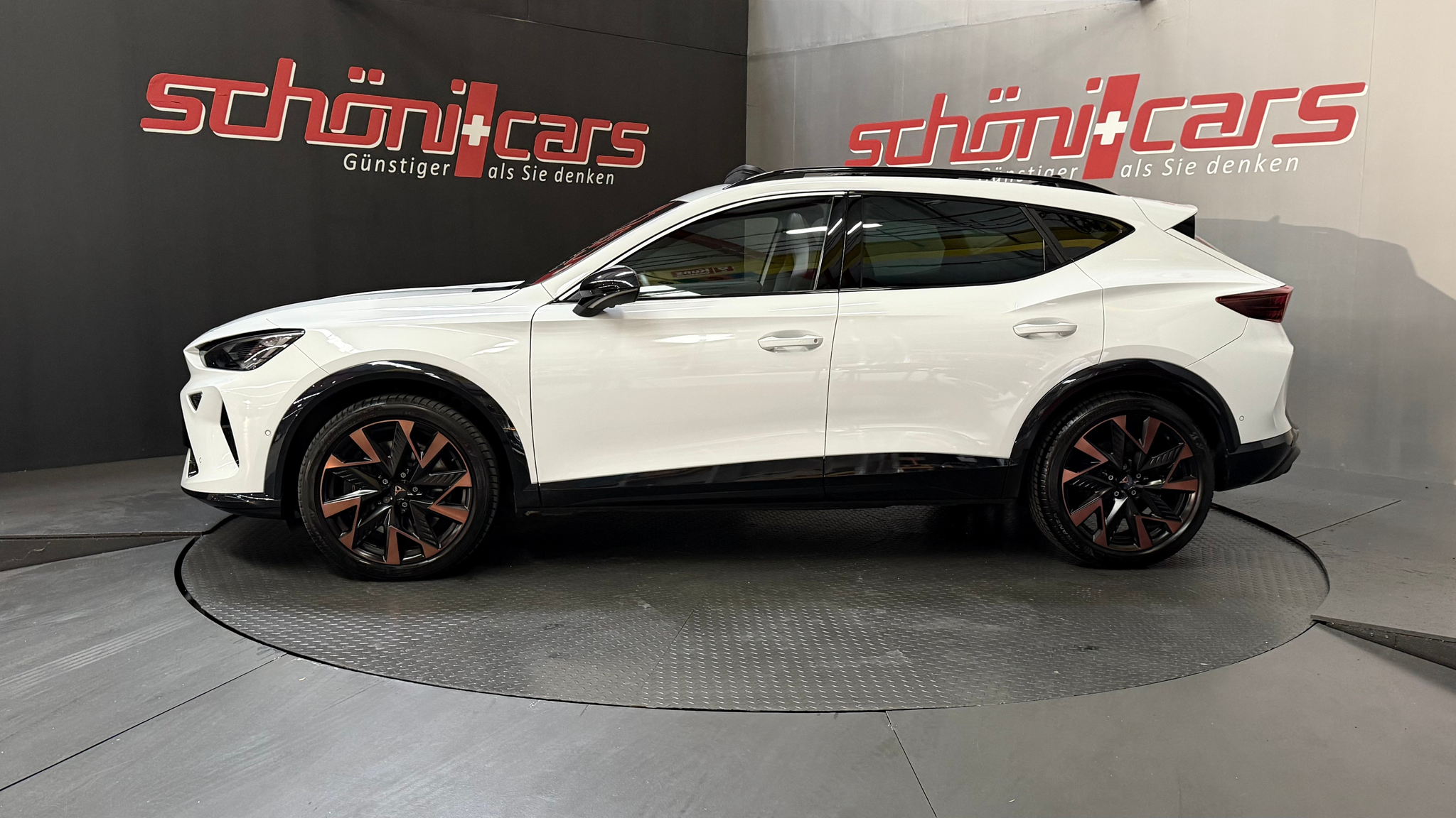 listing desktop thumbnail image 2