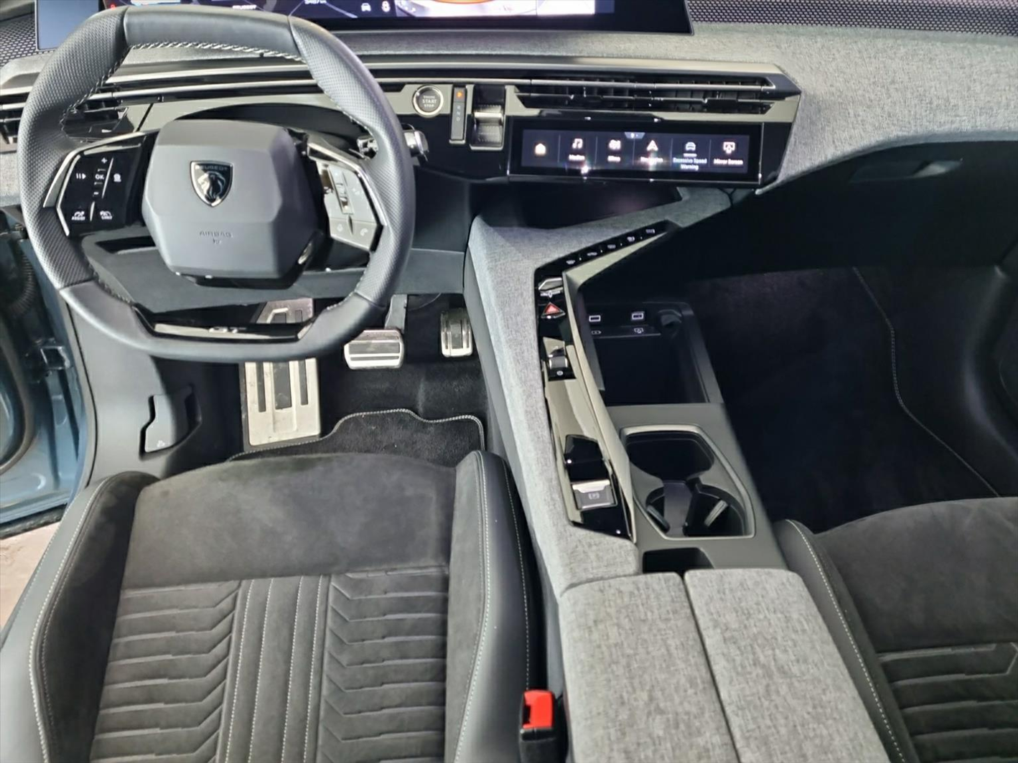 listing desktop thumbnail image 5