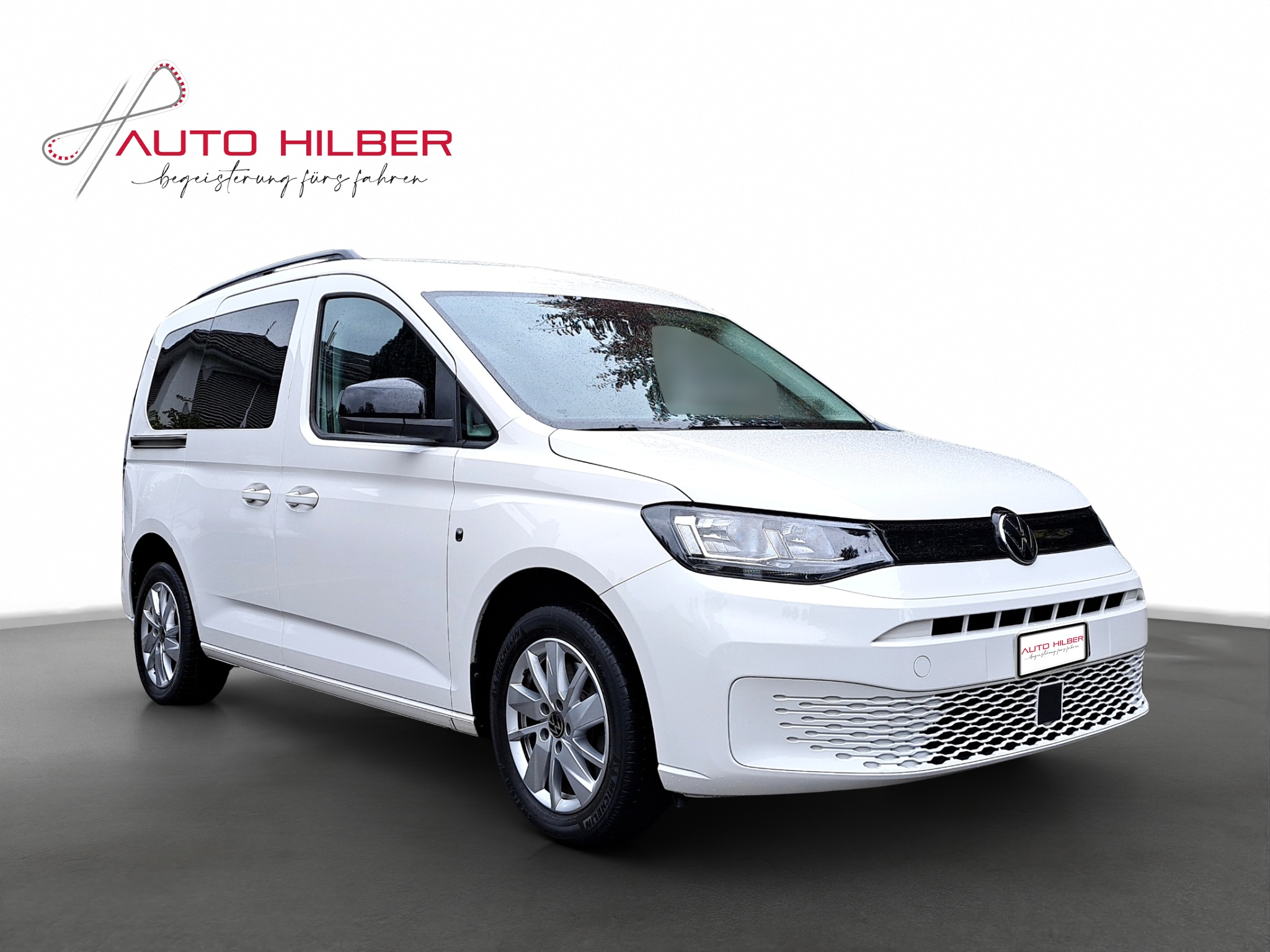 listing desktop thumbnail image 14