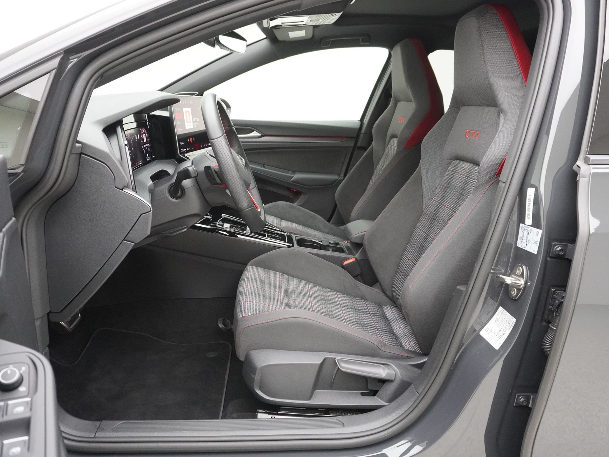 listing desktop thumbnail image 8