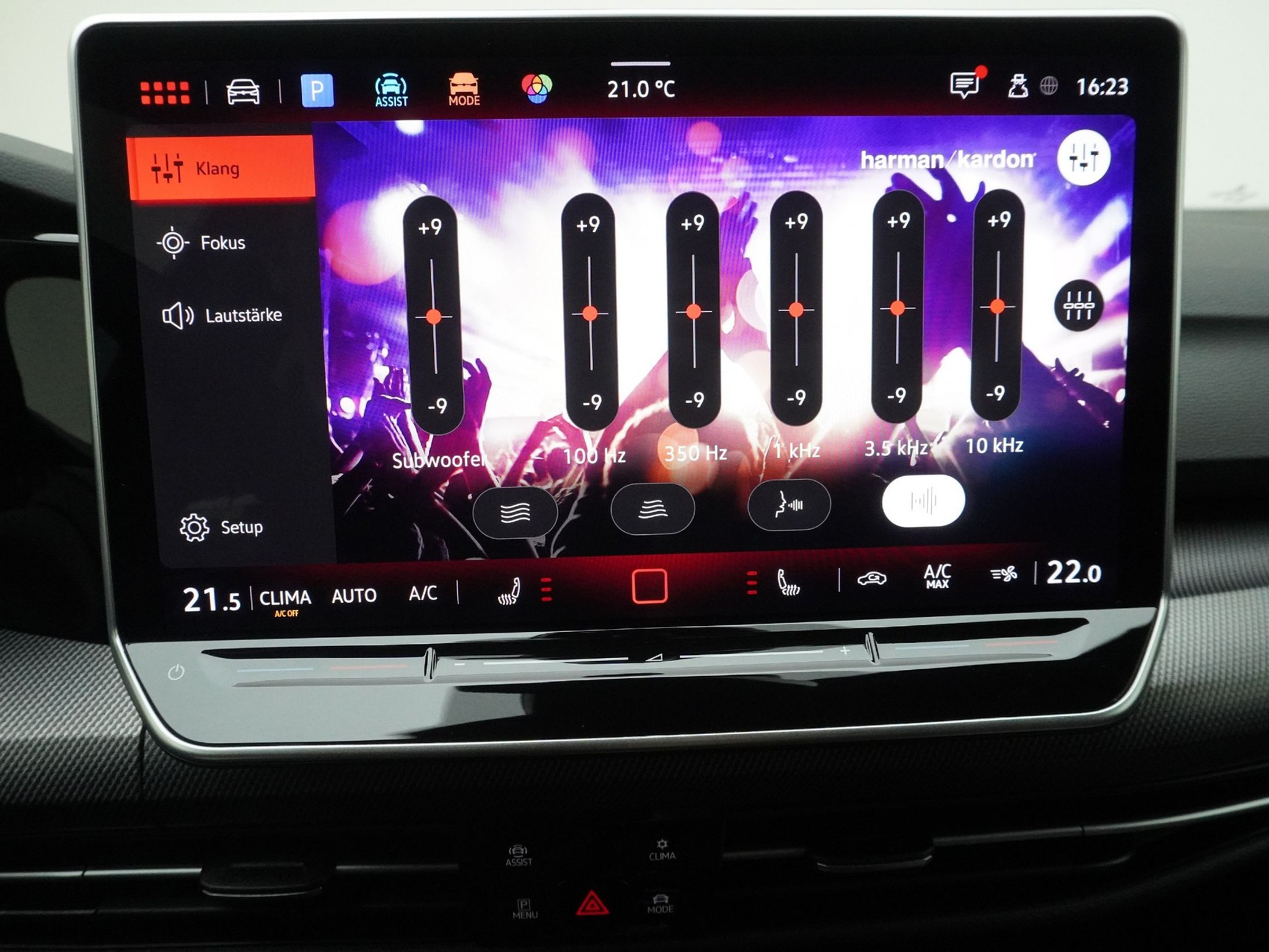 listing desktop thumbnail image 24