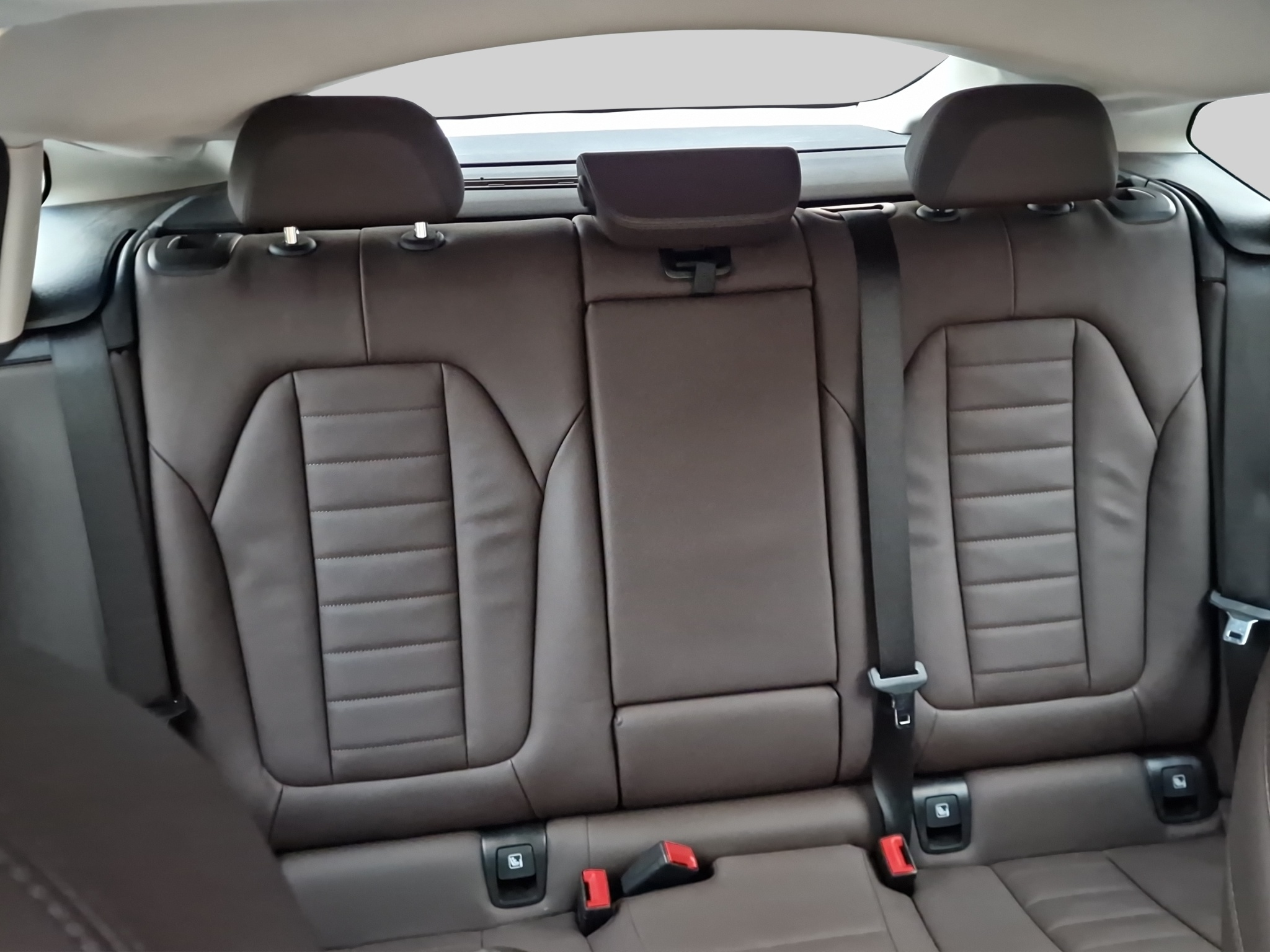 listing desktop thumbnail image 10