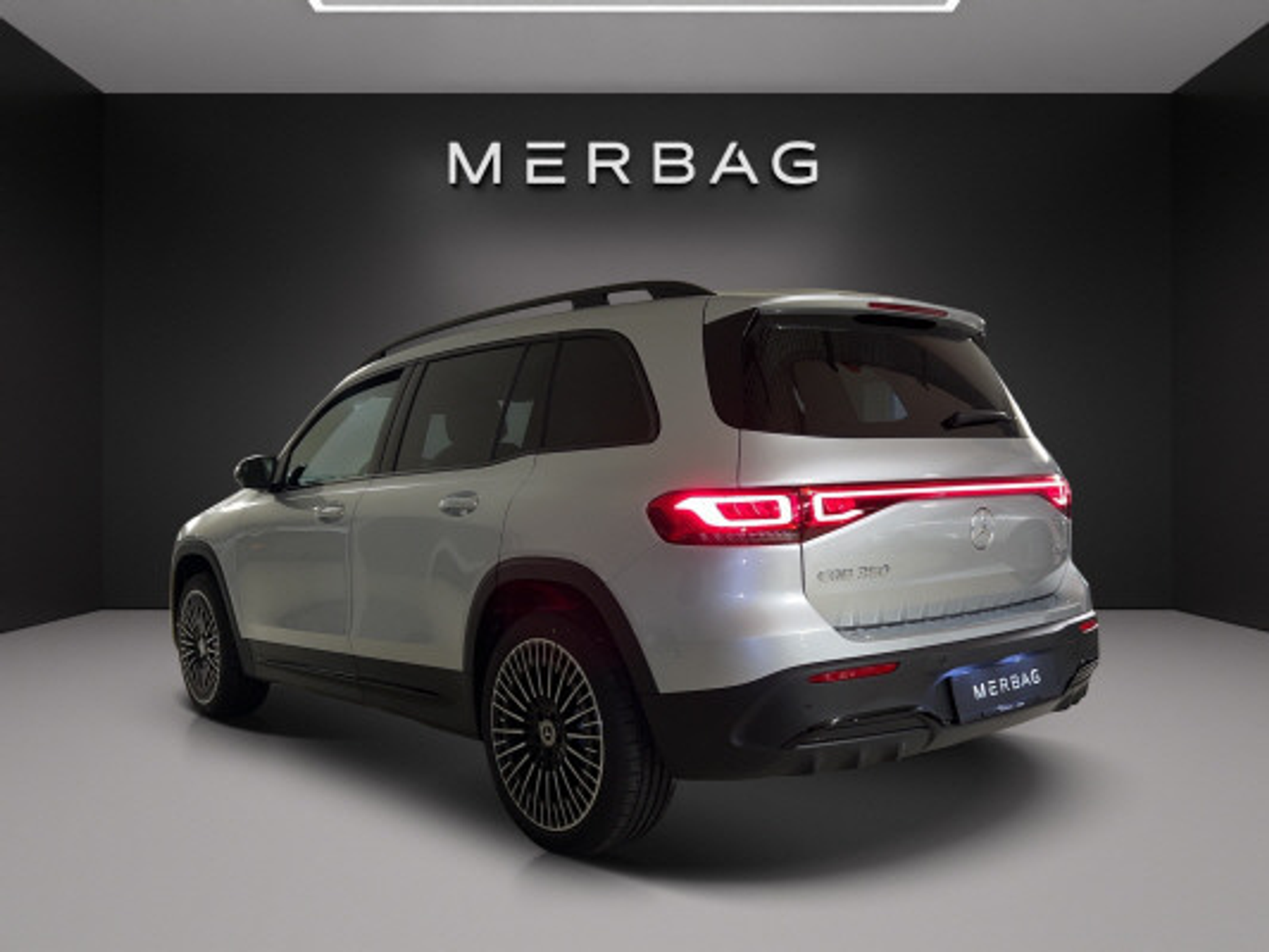 listing desktop thumbnail image 1