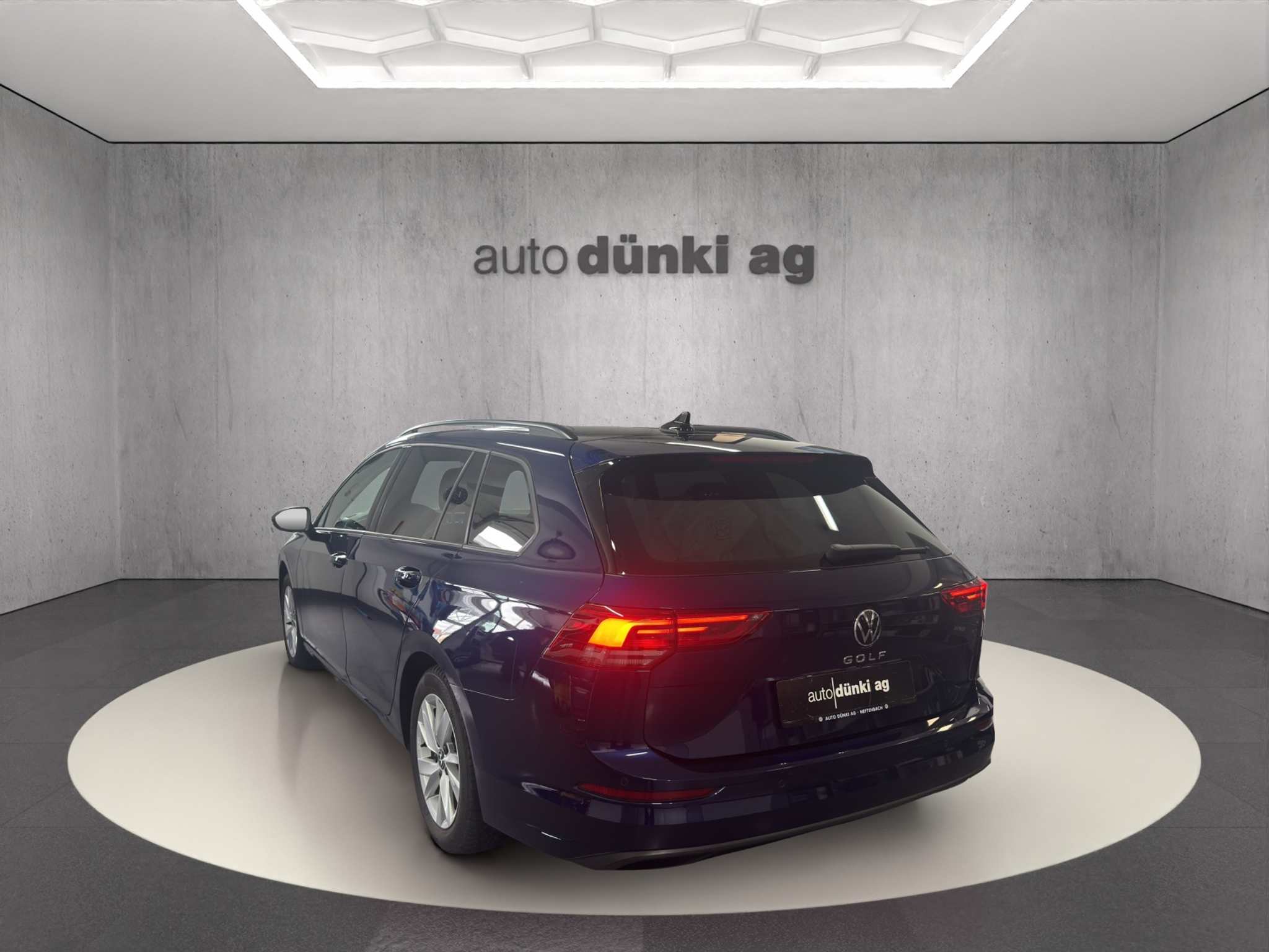 listing desktop thumbnail image 2