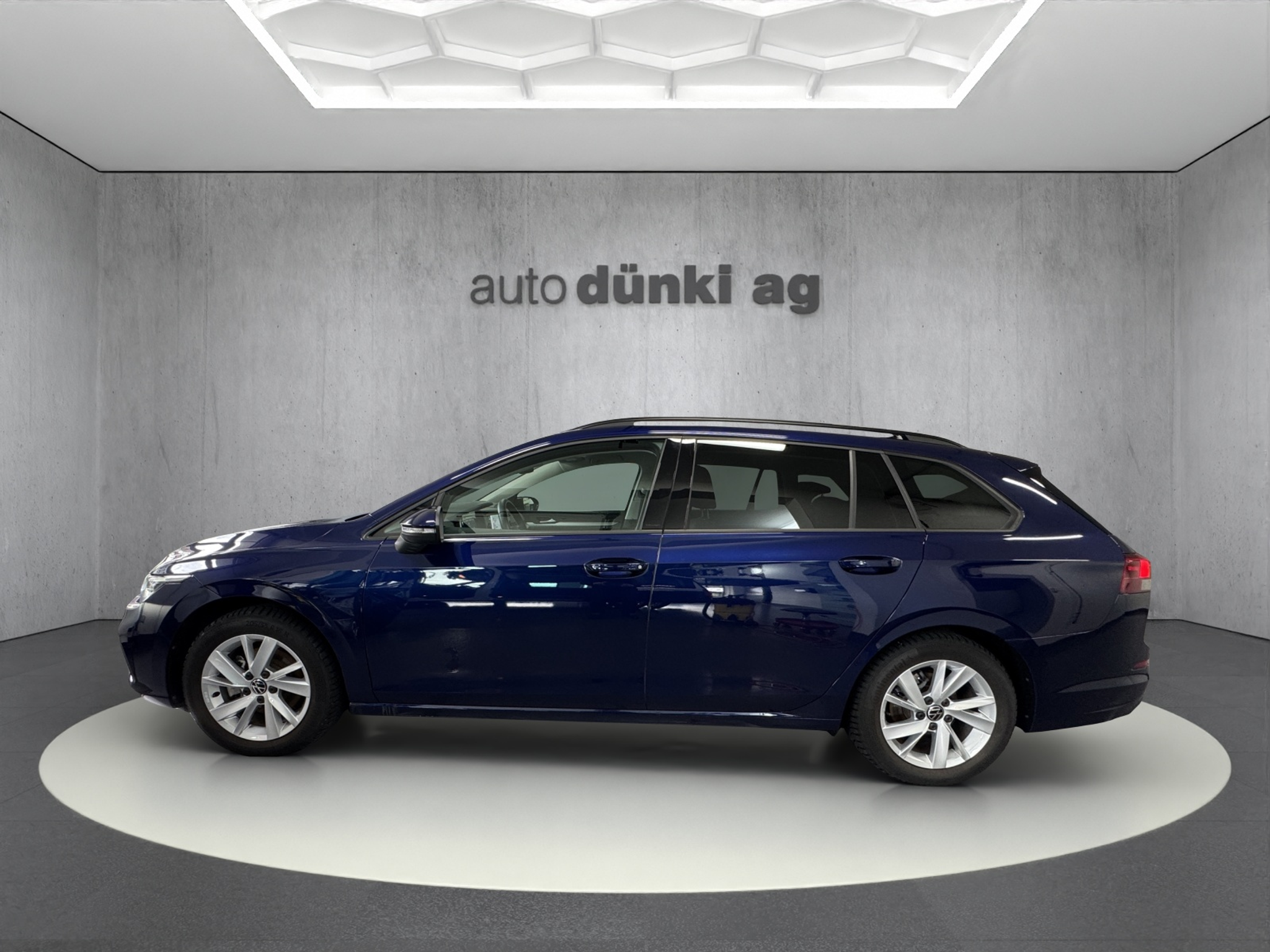 listing desktop thumbnail image 1