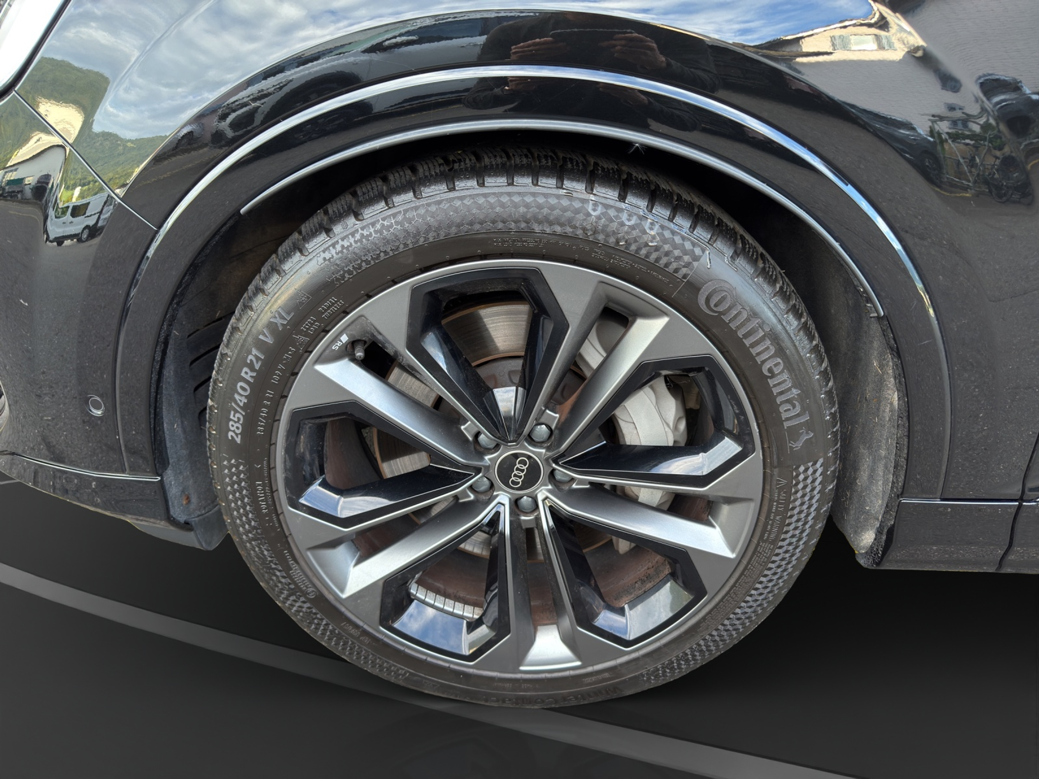 listing desktop thumbnail image 9