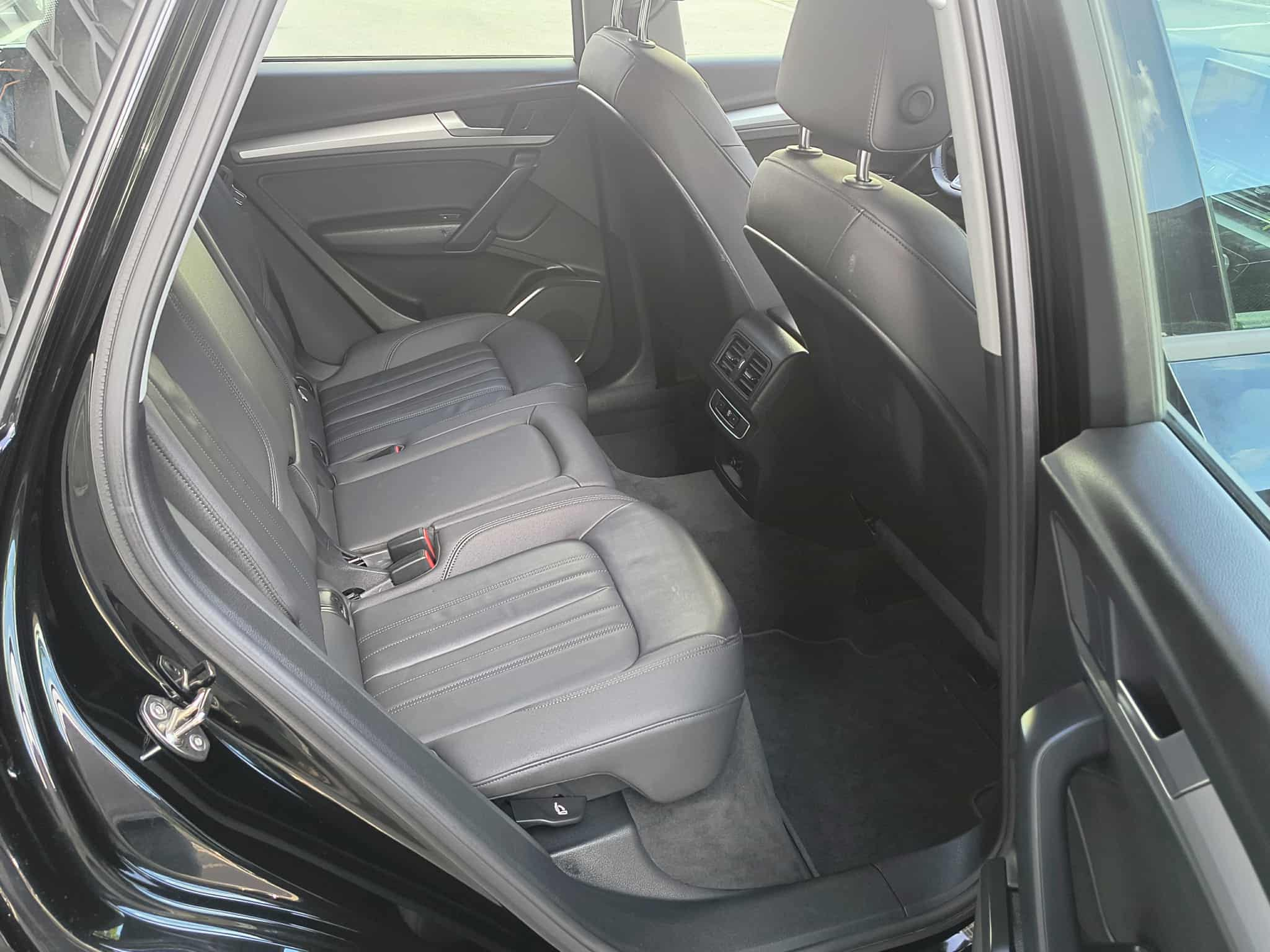 listing desktop thumbnail image 11