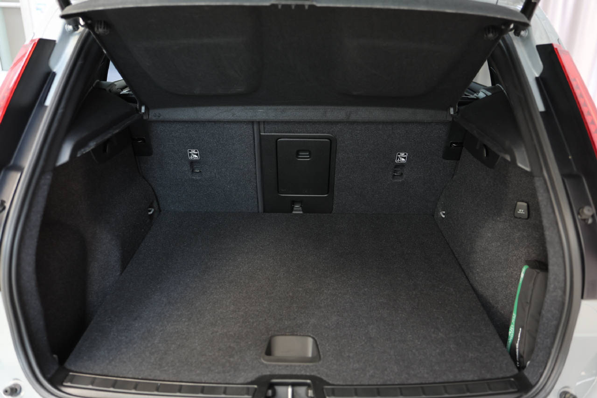 listing desktop thumbnail image 8