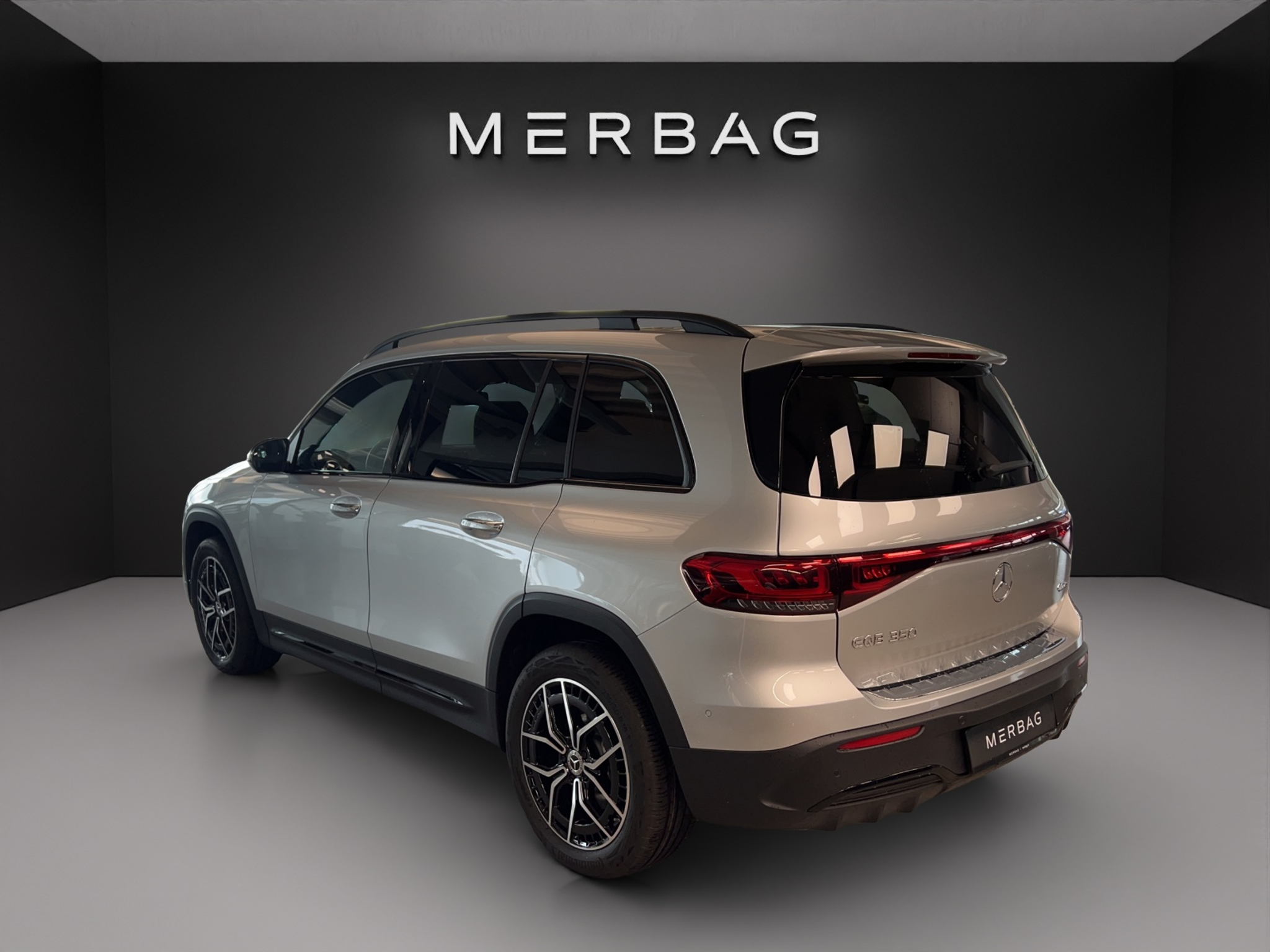 listing desktop thumbnail image 3