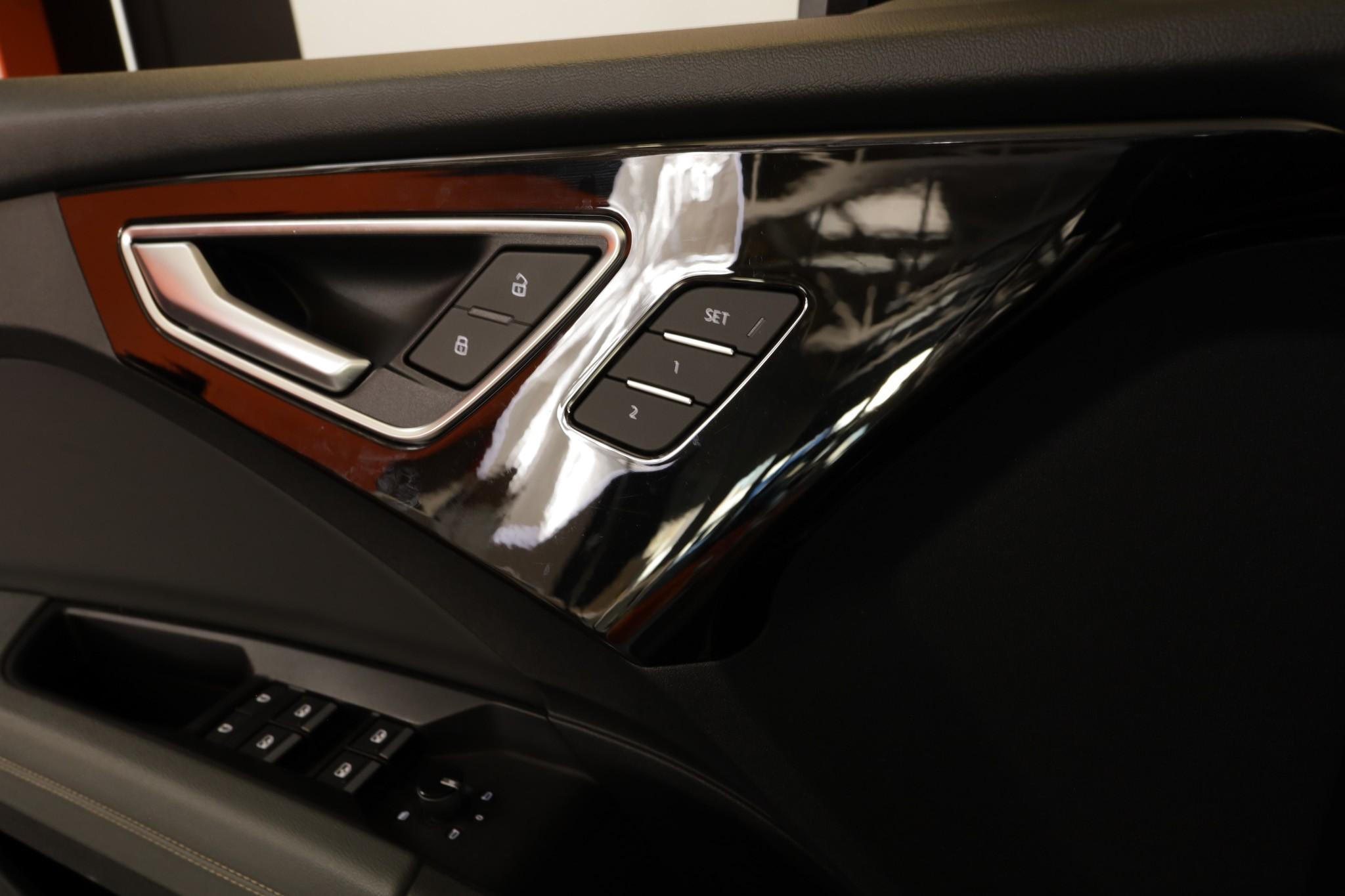 listing desktop thumbnail image 20