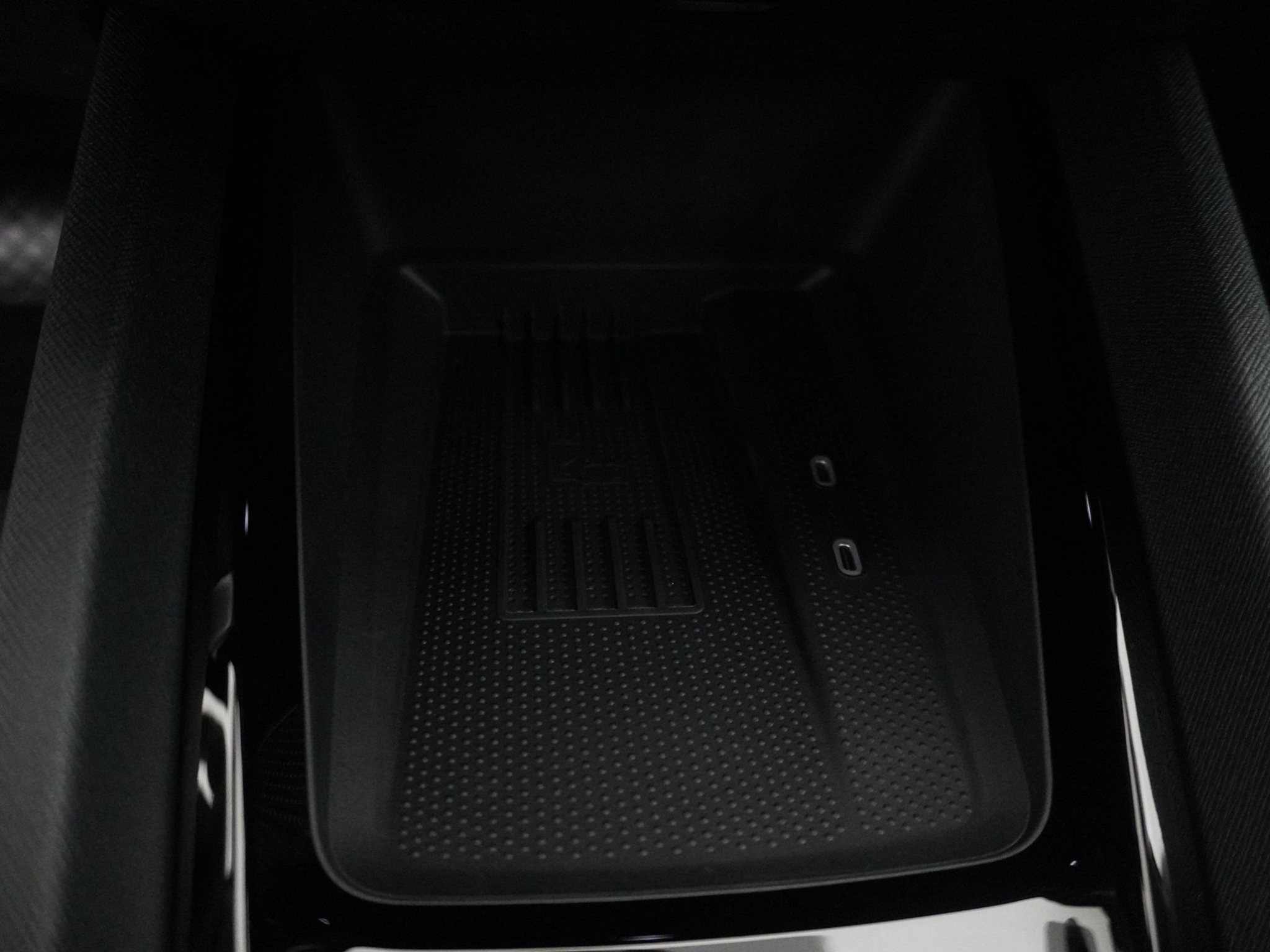 listing desktop thumbnail image 19