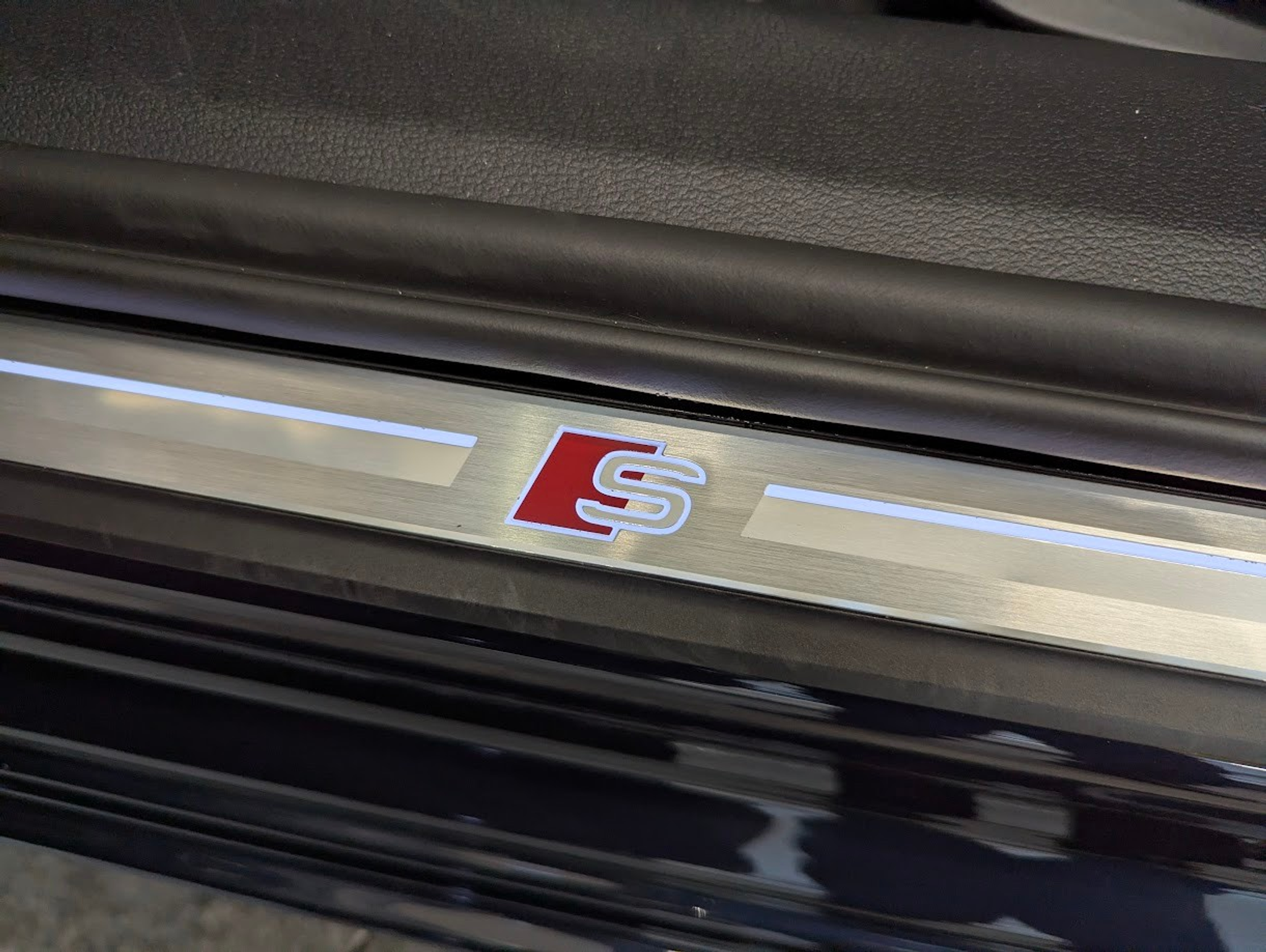 listing desktop thumbnail image 4