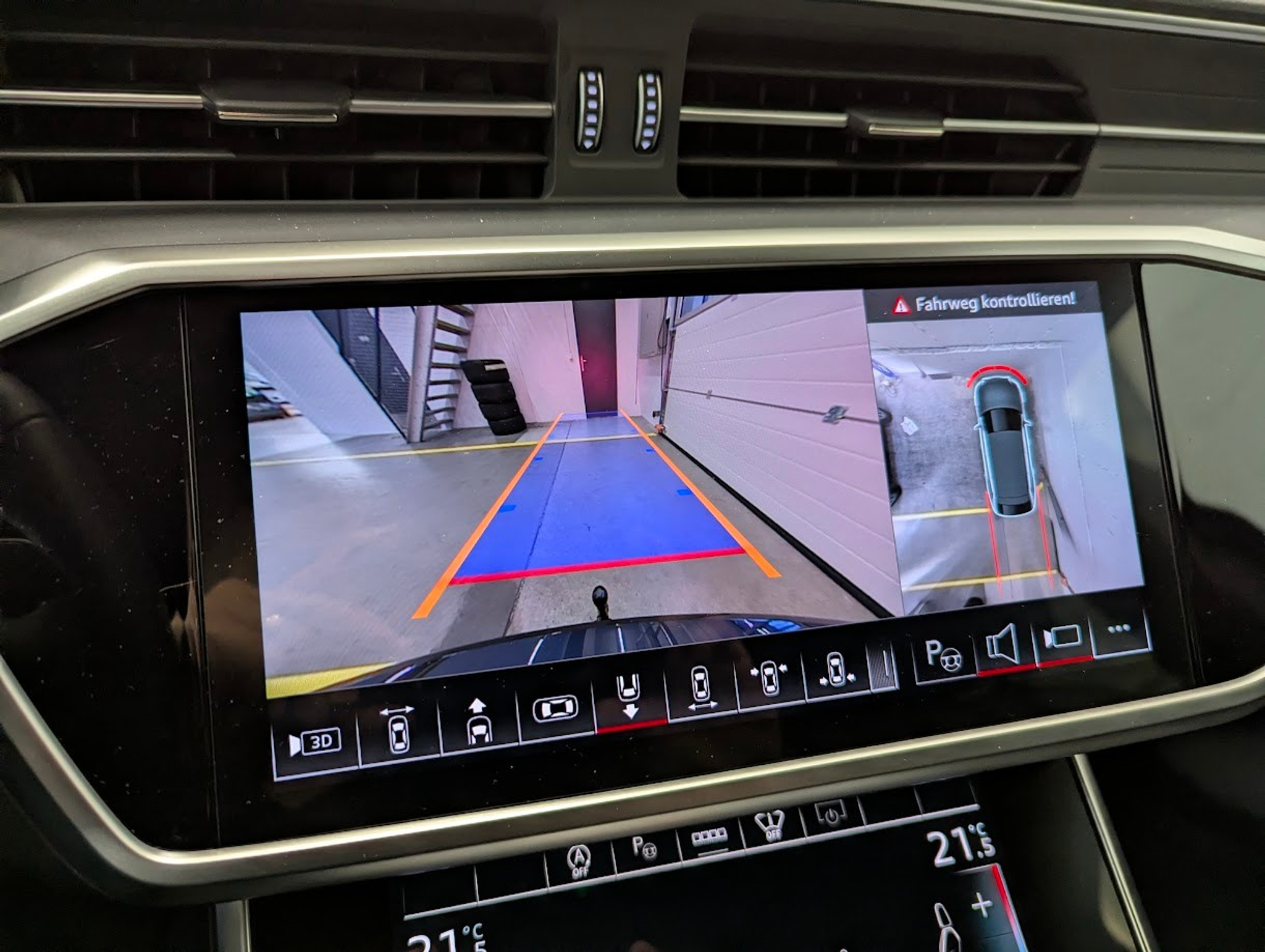 listing desktop thumbnail image 18