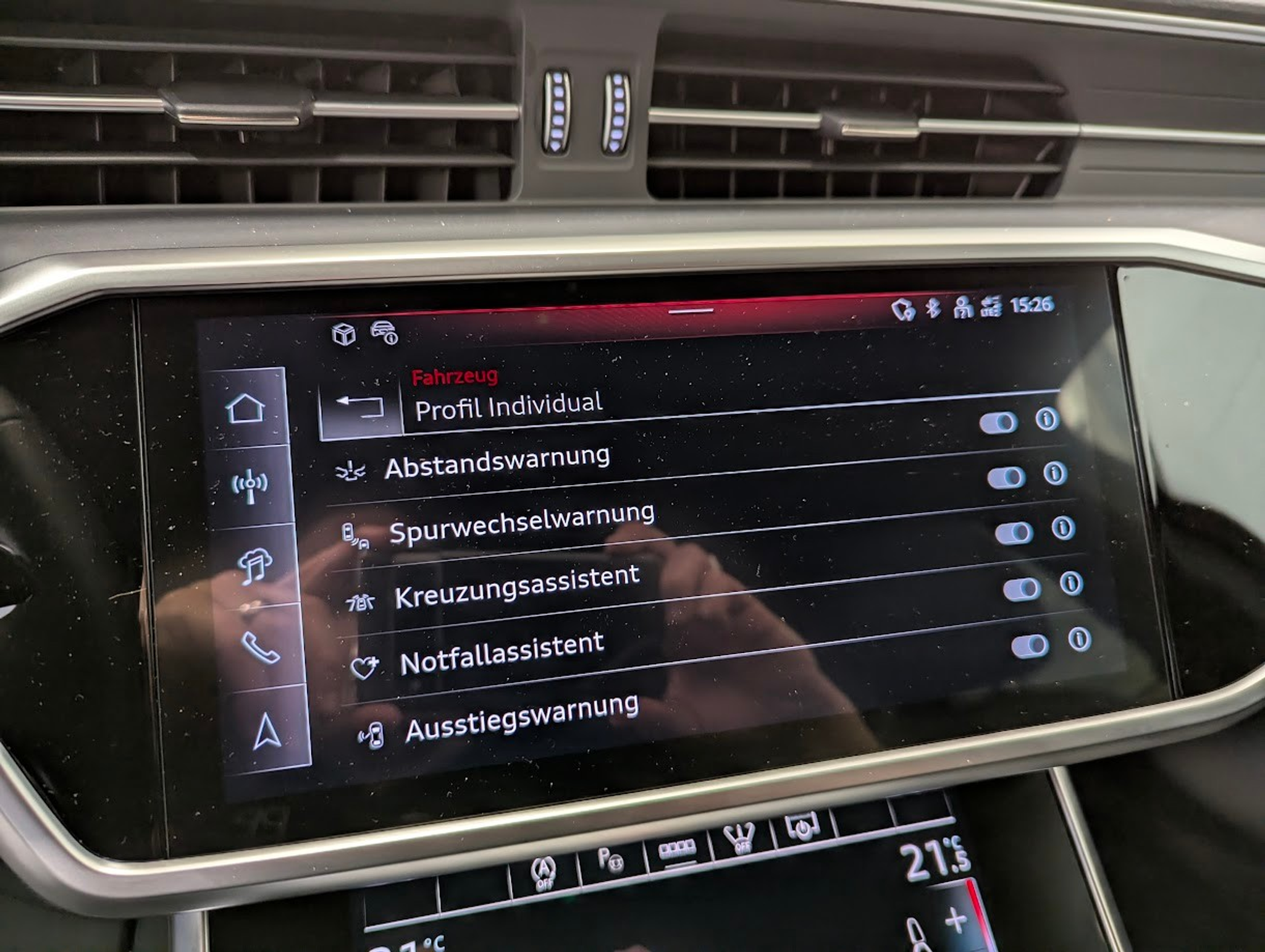 listing desktop thumbnail image 17