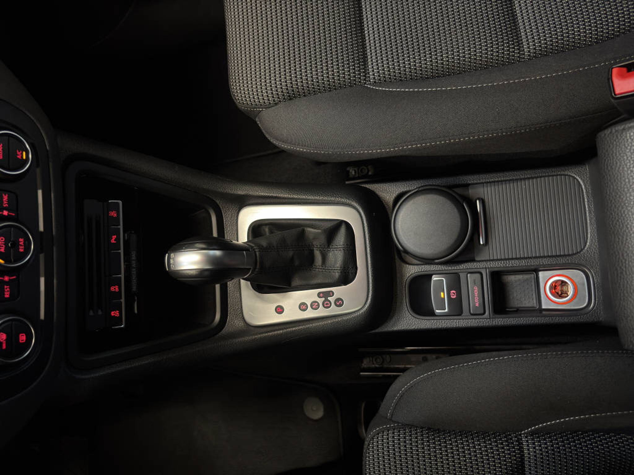 listing desktop thumbnail image 12