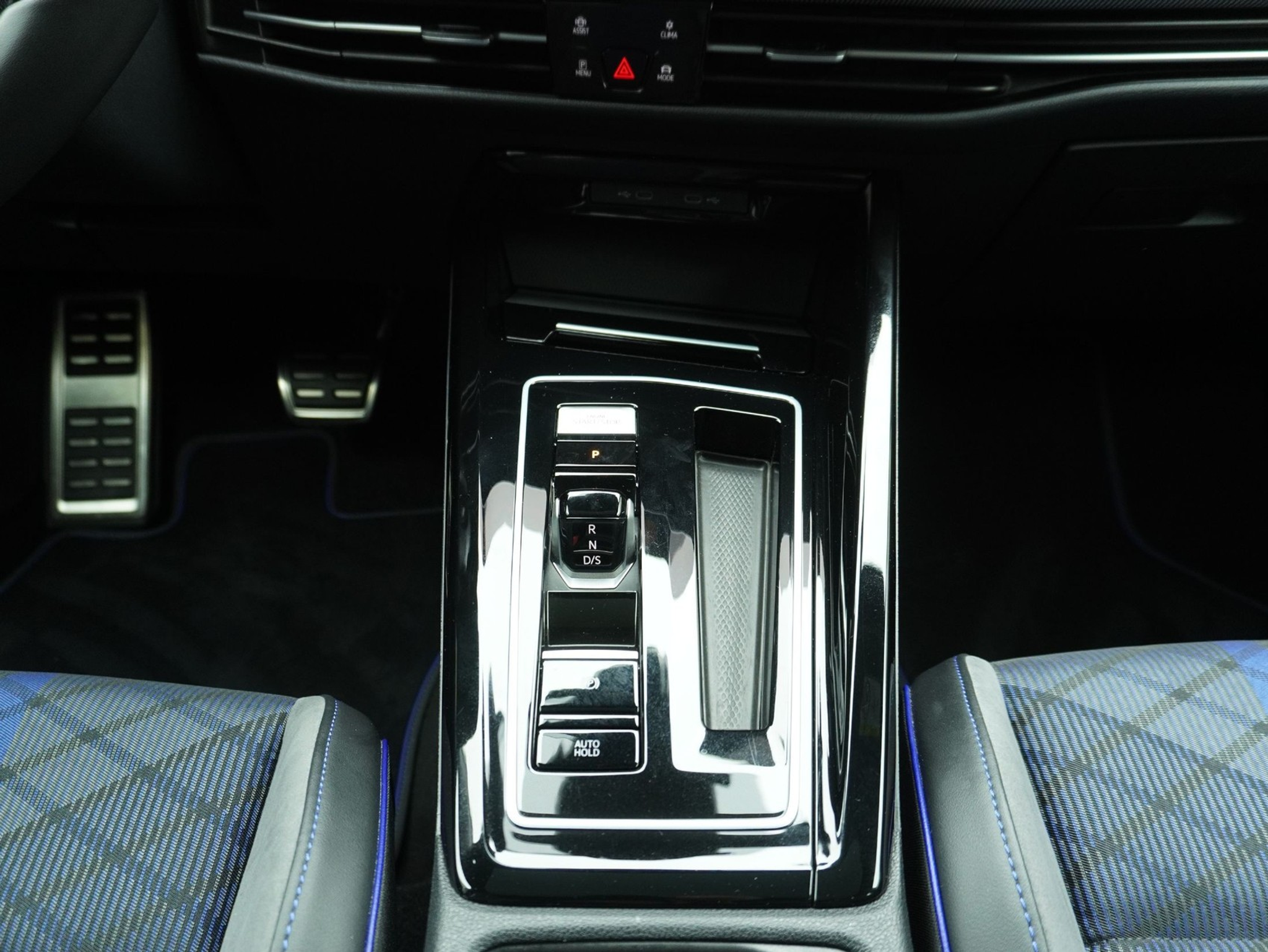 listing desktop thumbnail image 14