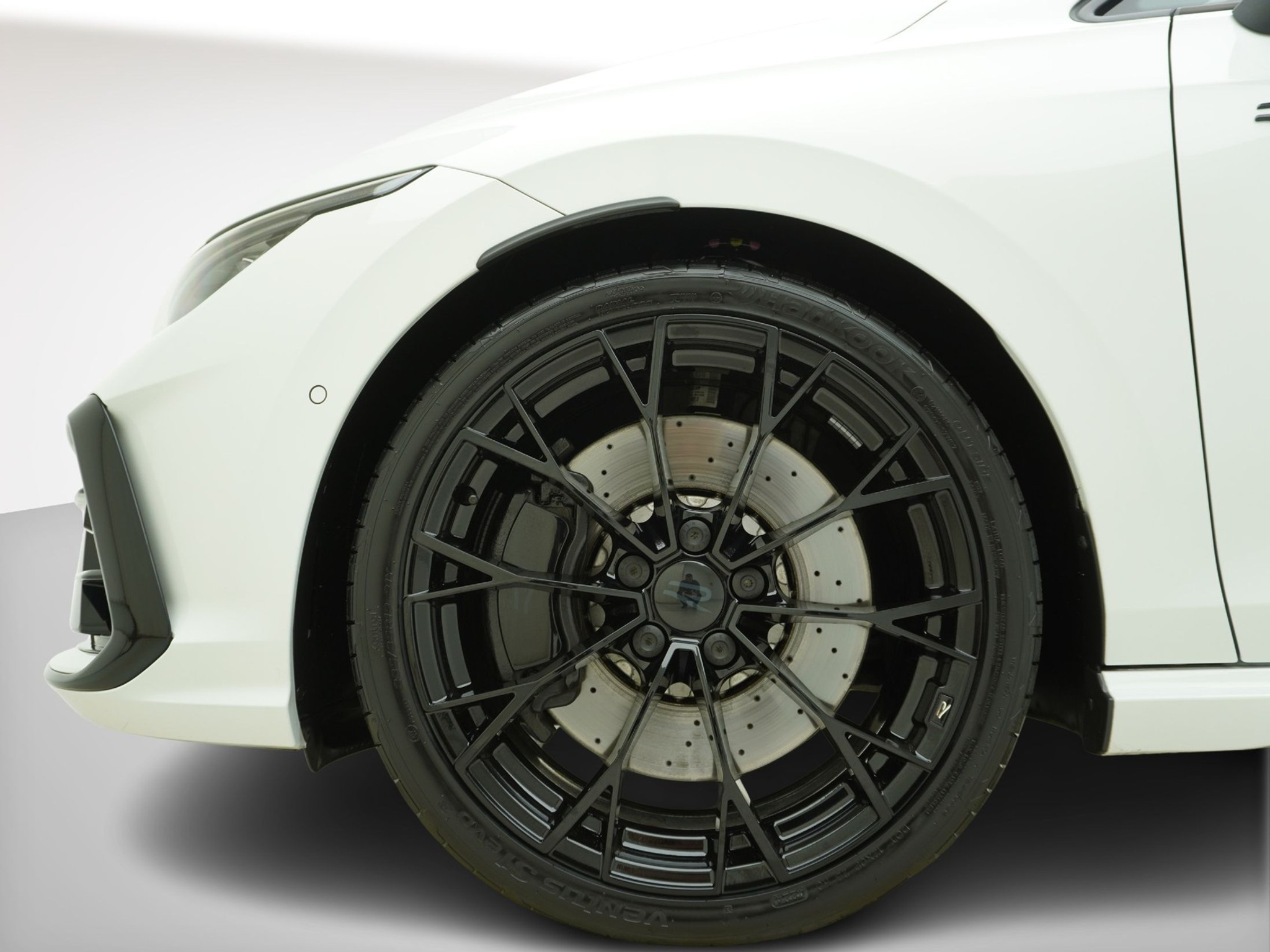 listing desktop thumbnail image 6