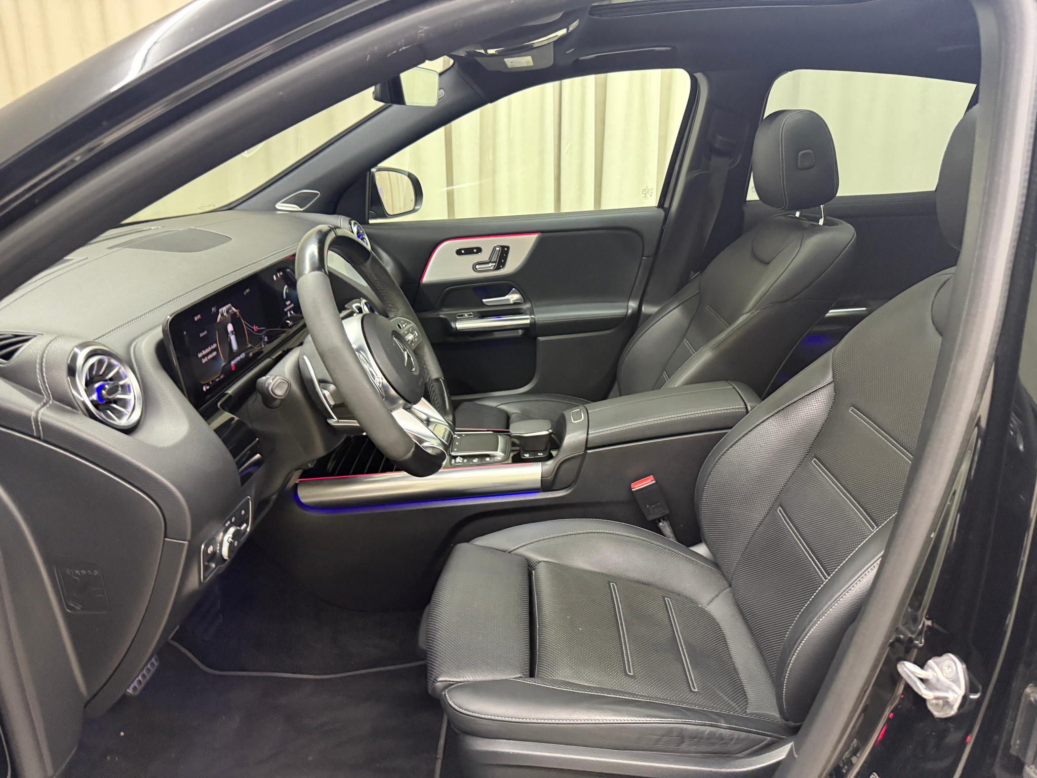 listing desktop thumbnail image 6