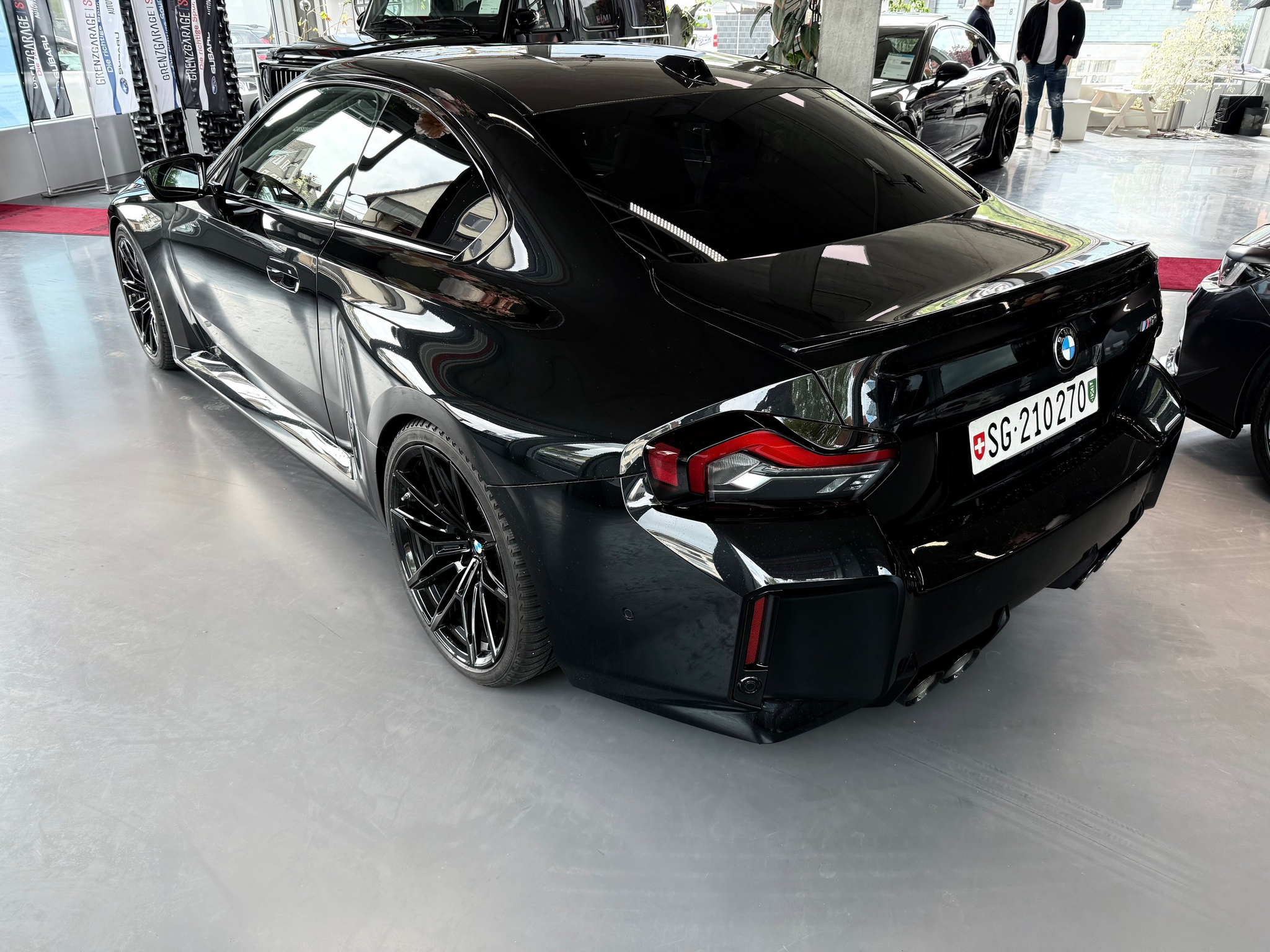 listing desktop thumbnail image 2