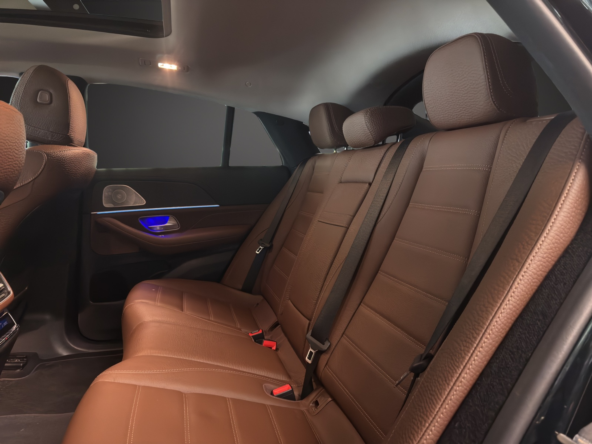 listing desktop thumbnail image 11