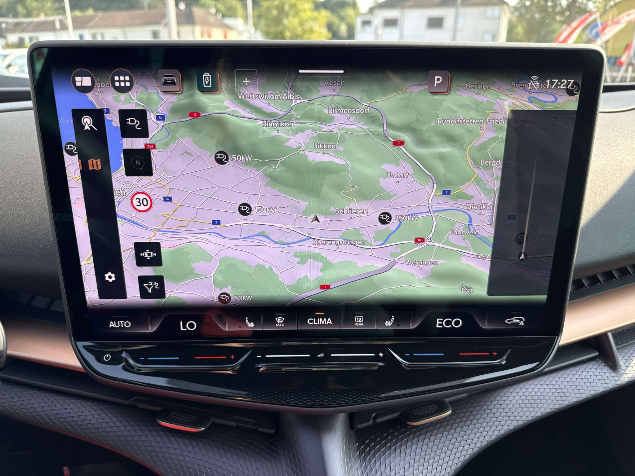 listing desktop thumbnail image 1