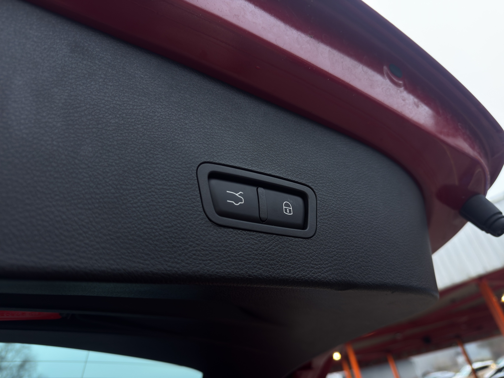 listing desktop thumbnail image 20