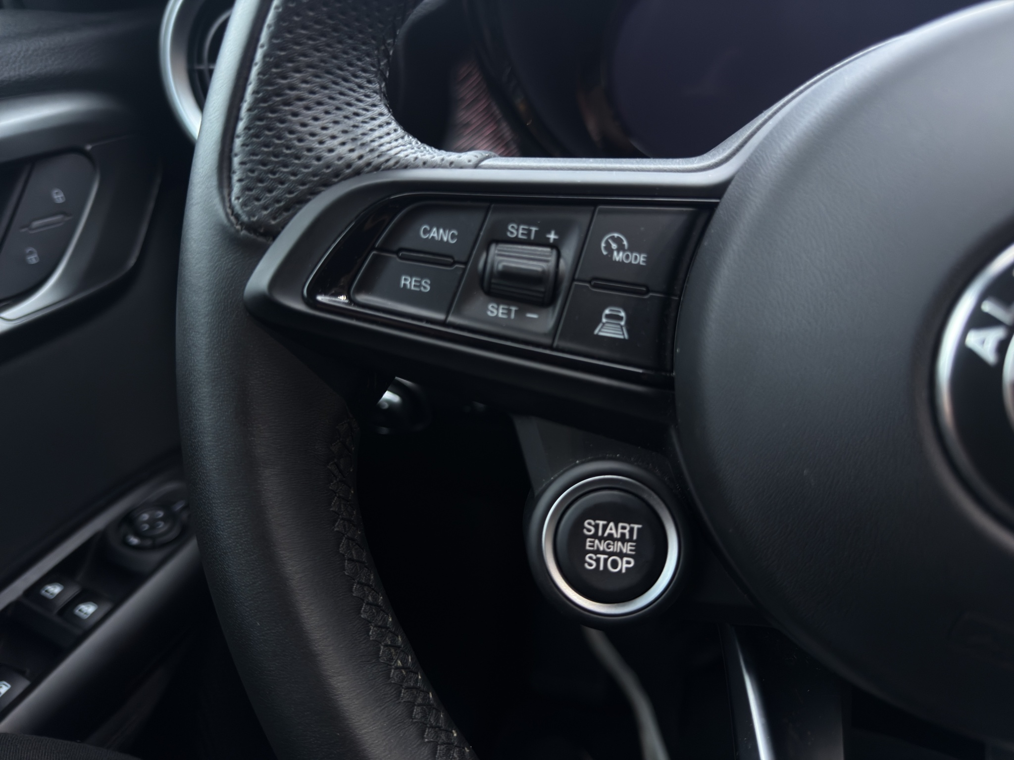 listing desktop thumbnail image 24