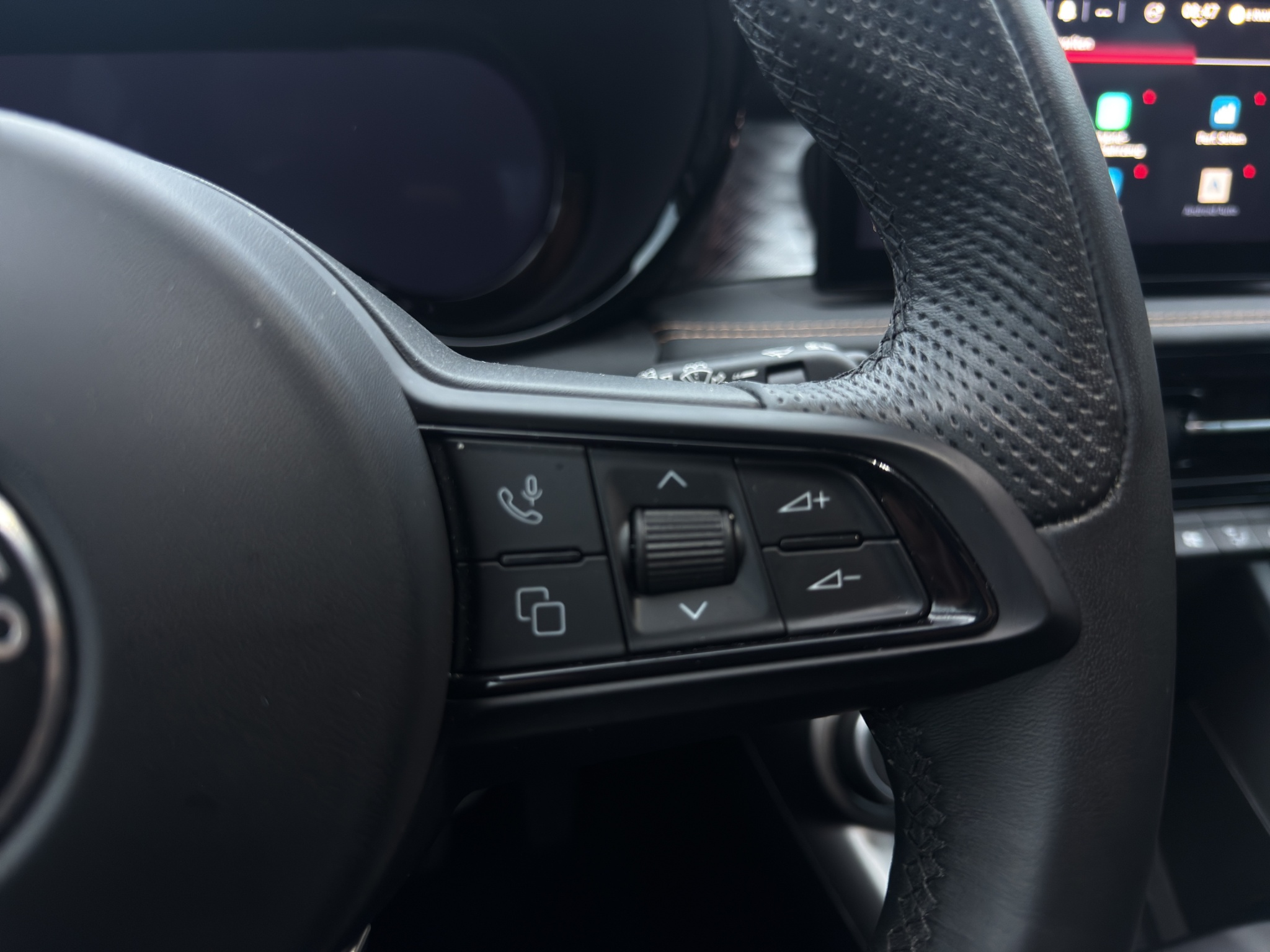 listing desktop thumbnail image 25