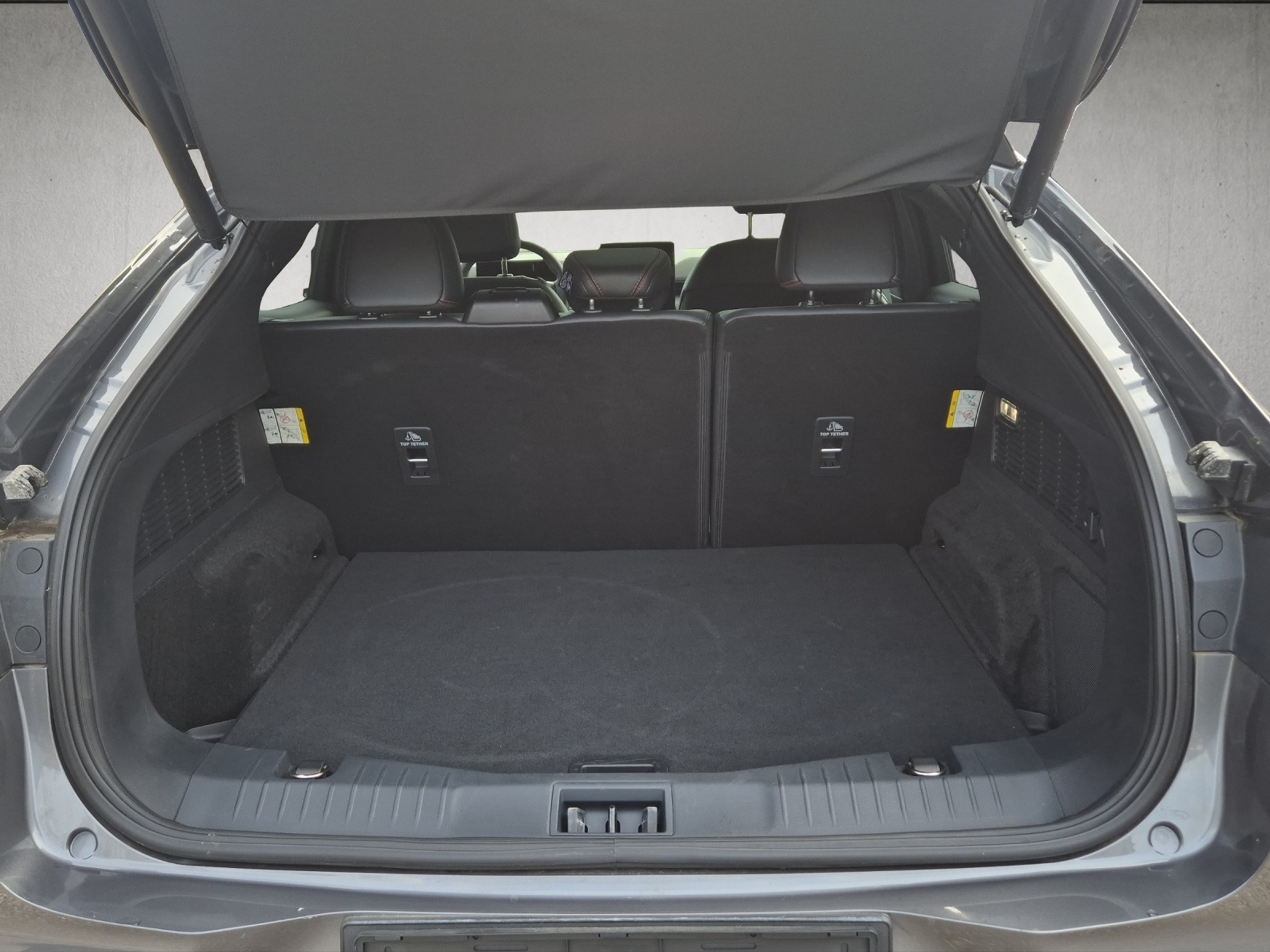 listing desktop thumbnail image 18