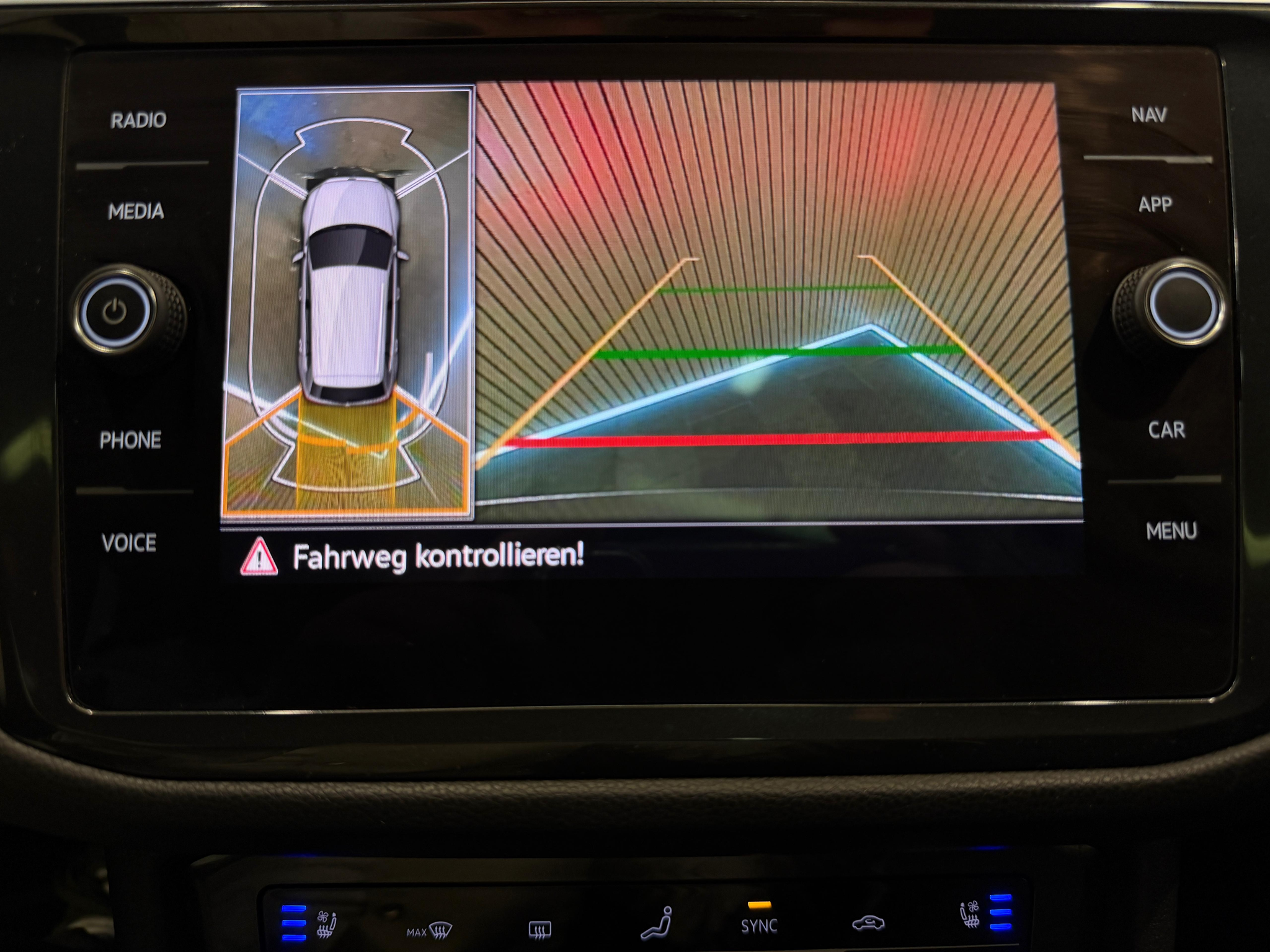 listing desktop thumbnail image 18