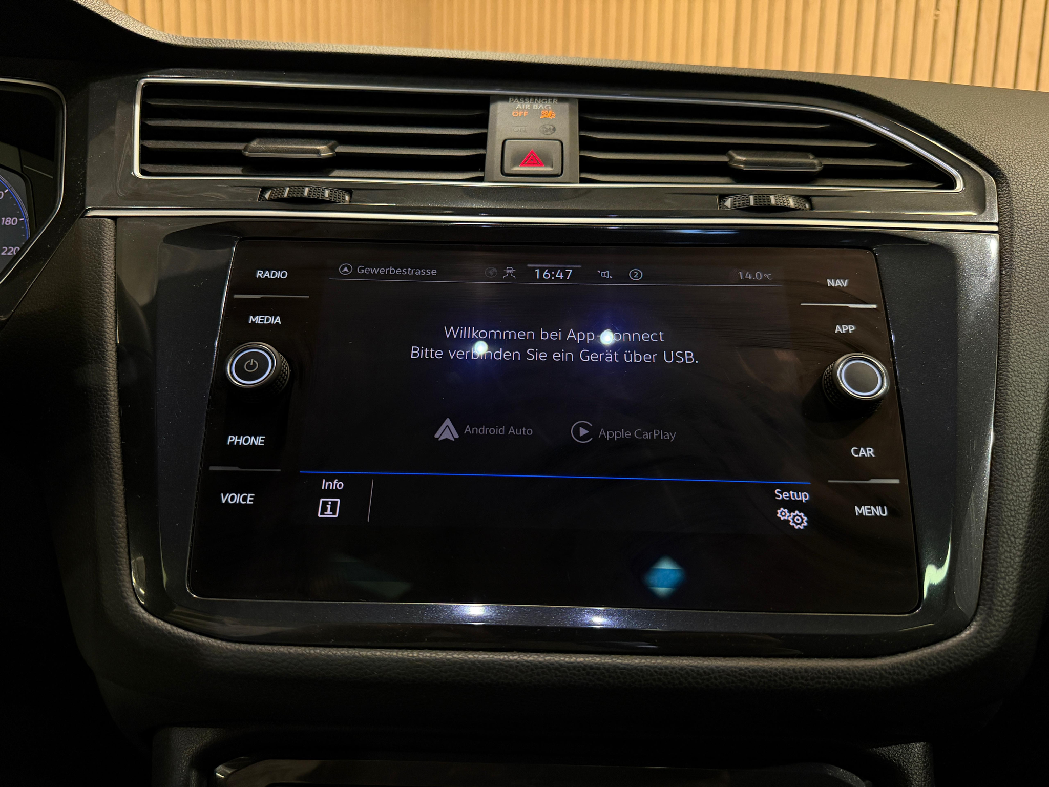 listing desktop thumbnail image 12