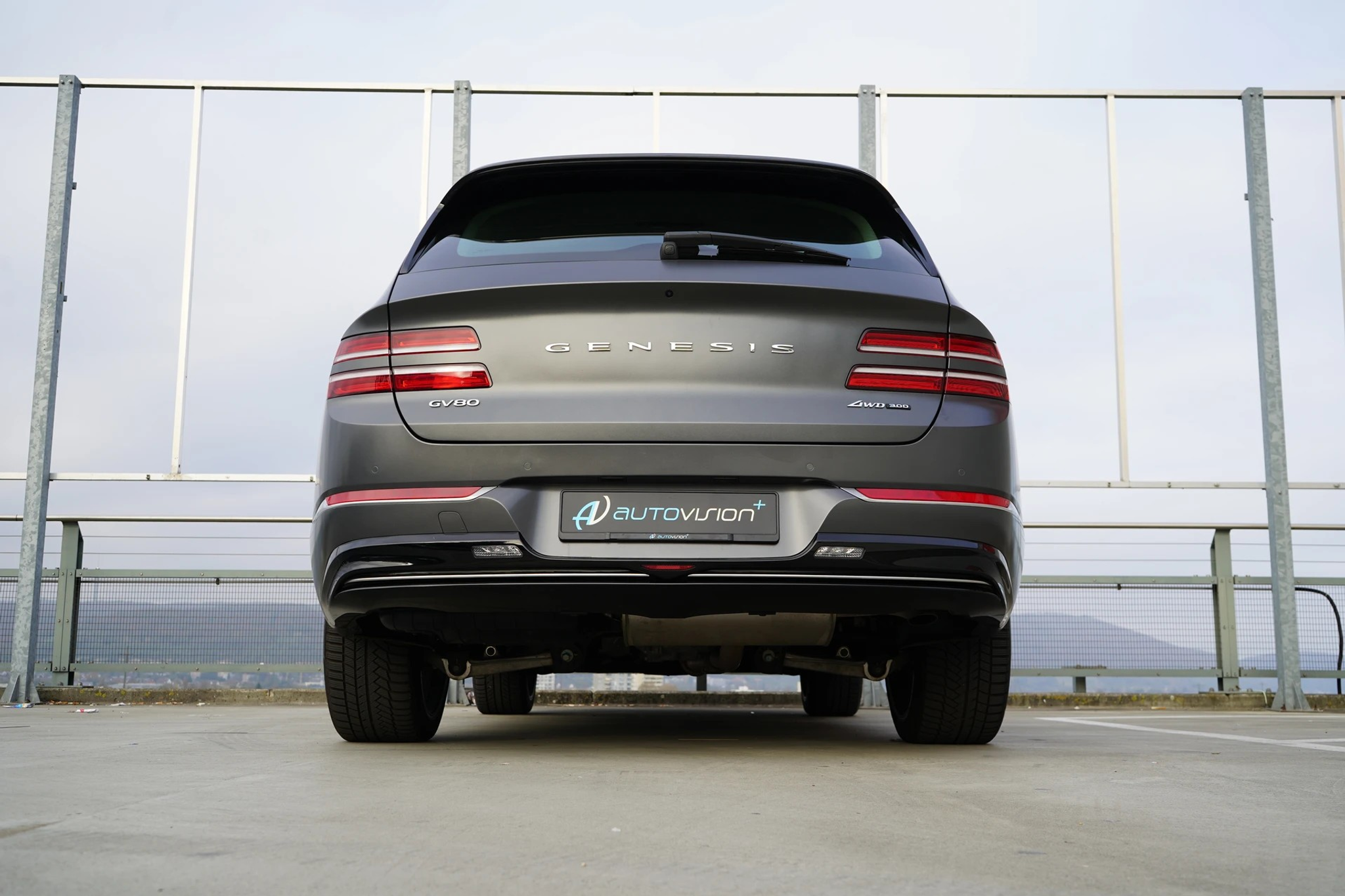 listing desktop thumbnail image 15