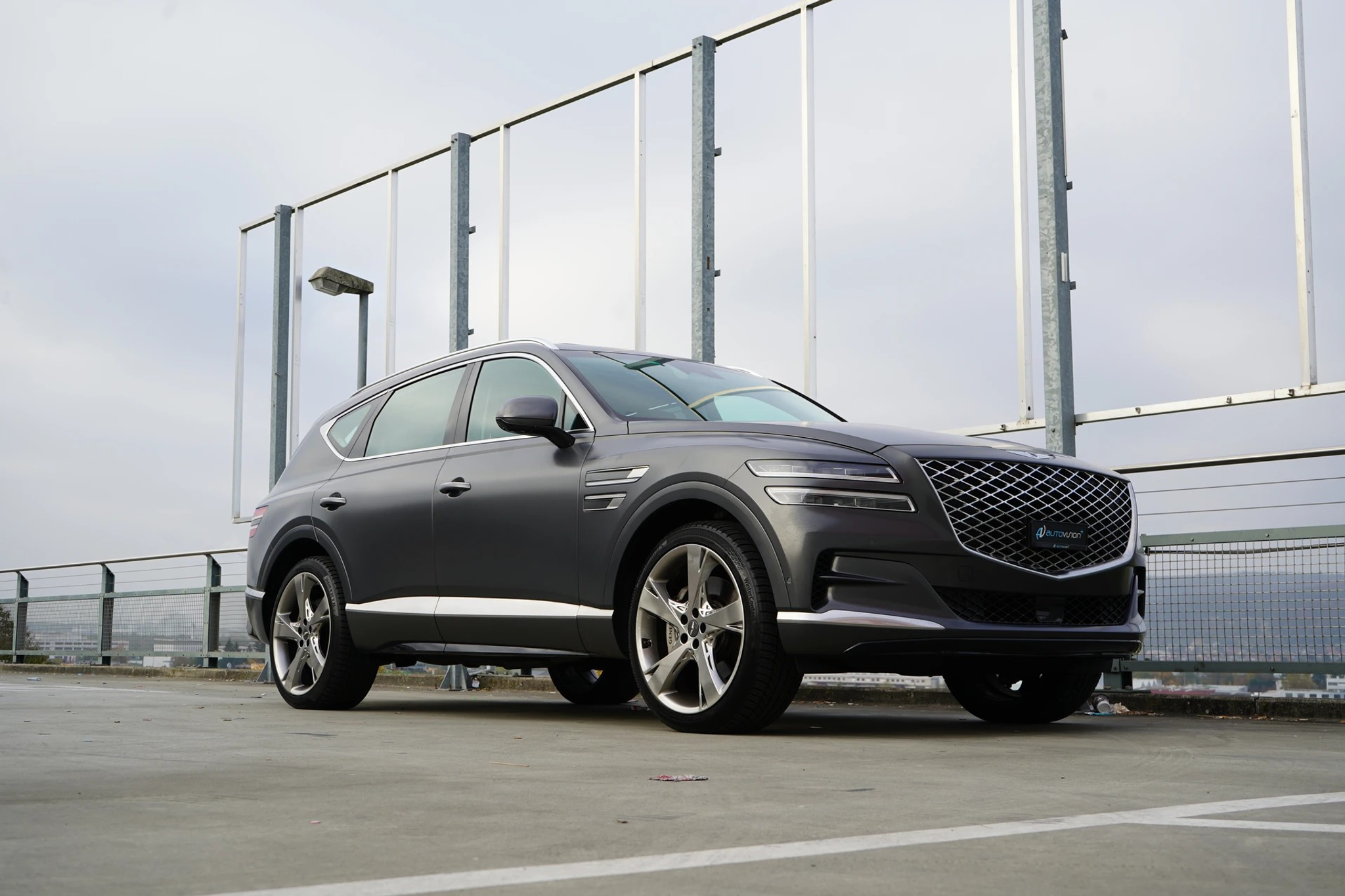 listing desktop thumbnail image 8