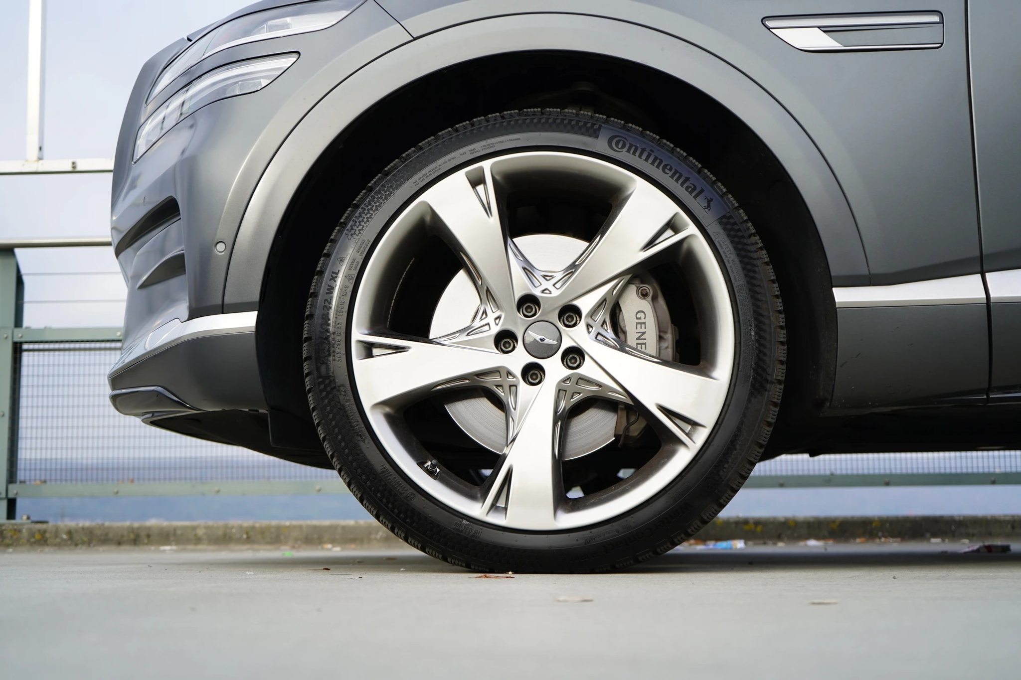 listing desktop thumbnail image 16