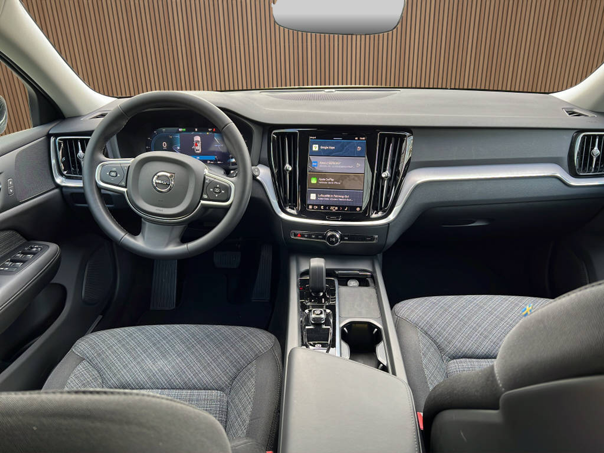 listing desktop thumbnail image 12