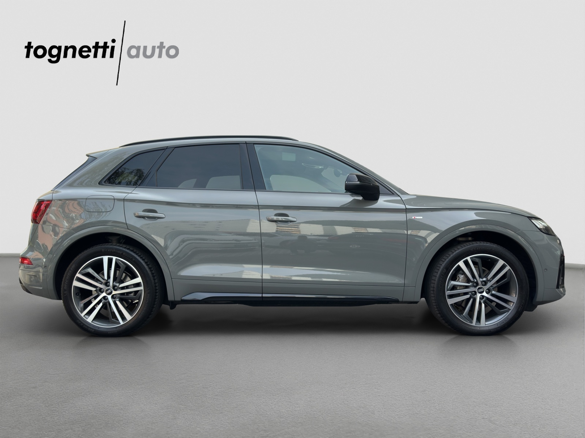 listing desktop thumbnail image 2