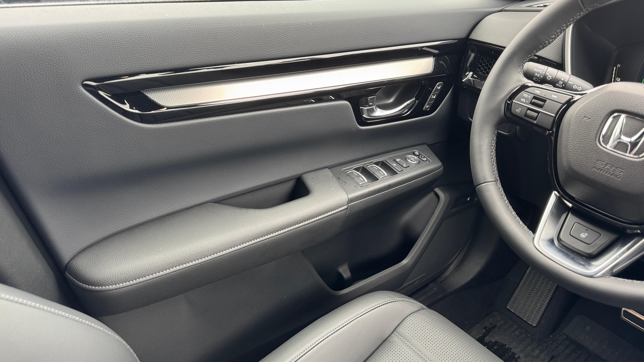 listing desktop thumbnail image 10