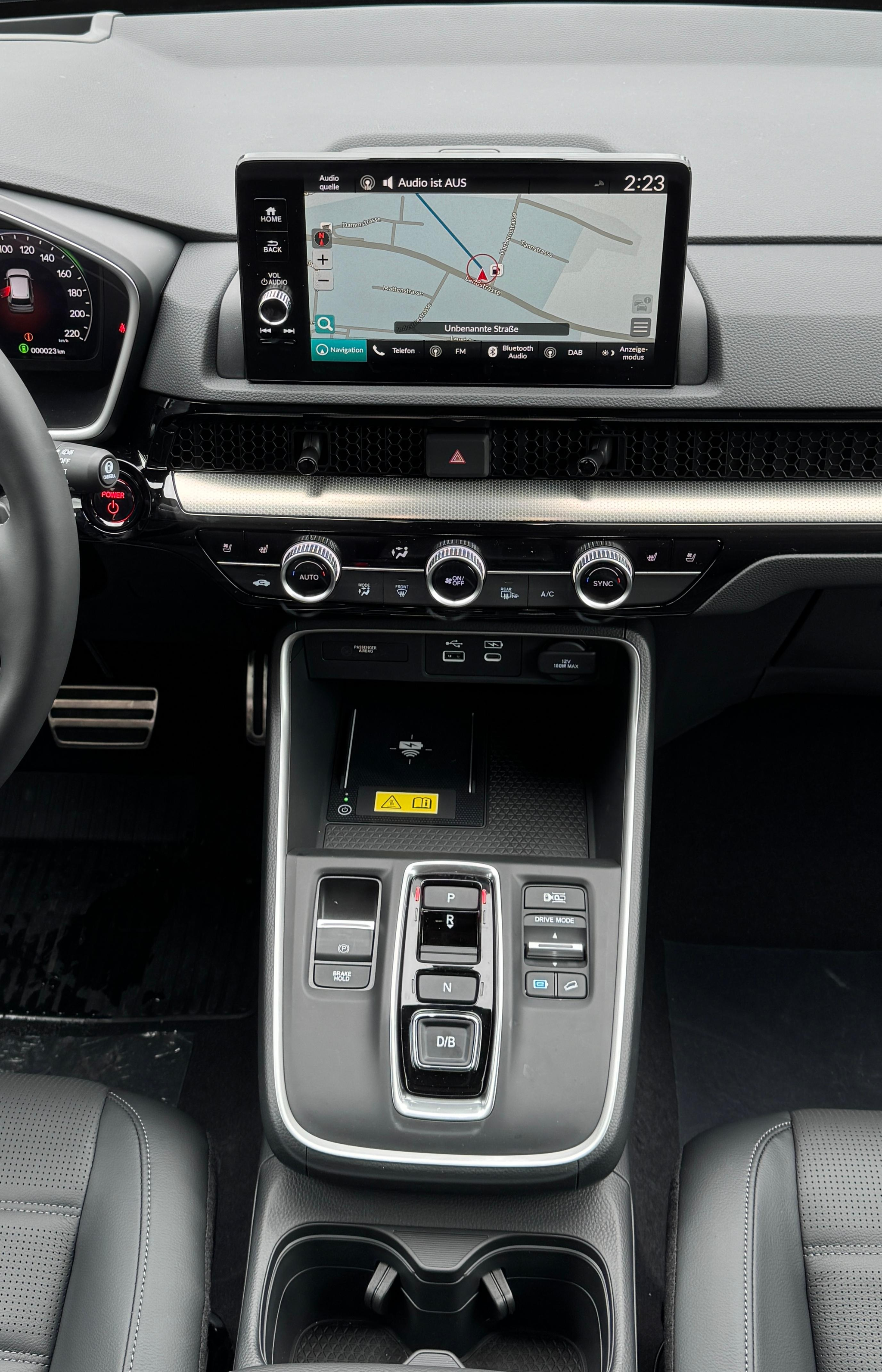 listing desktop thumbnail image 14