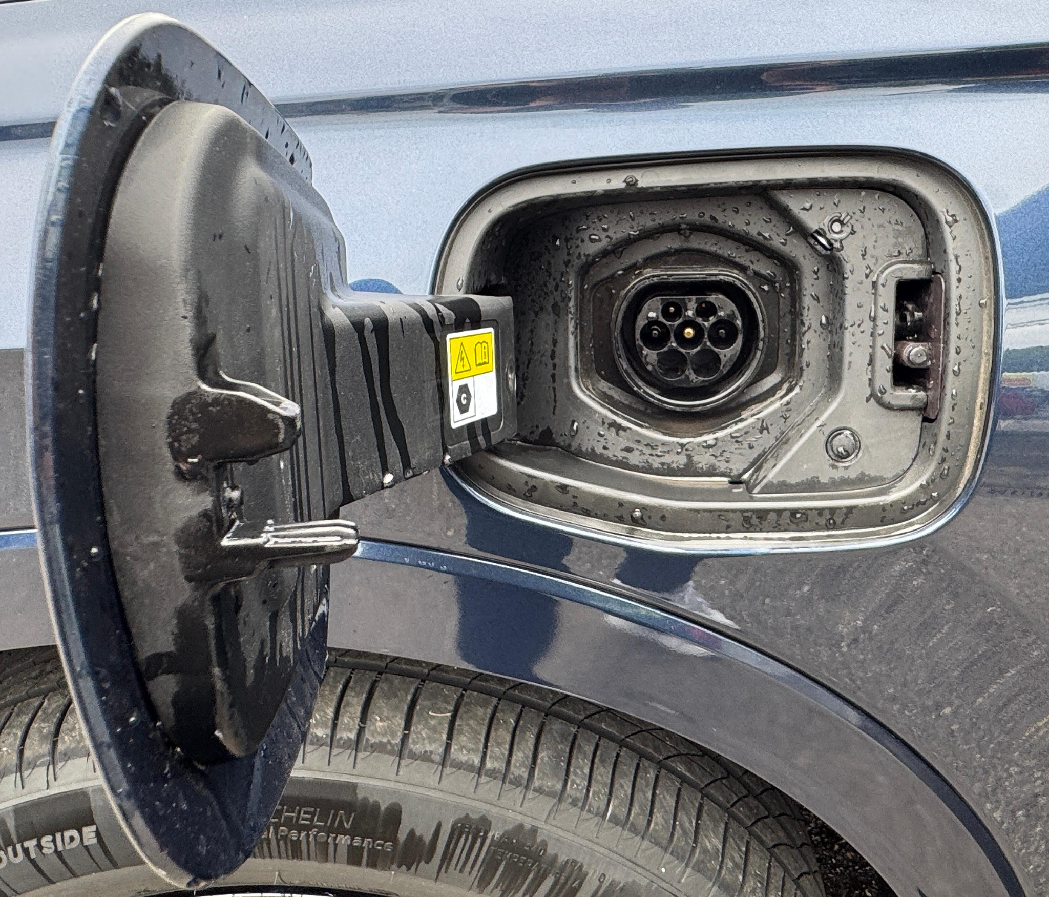 listing desktop thumbnail image 19