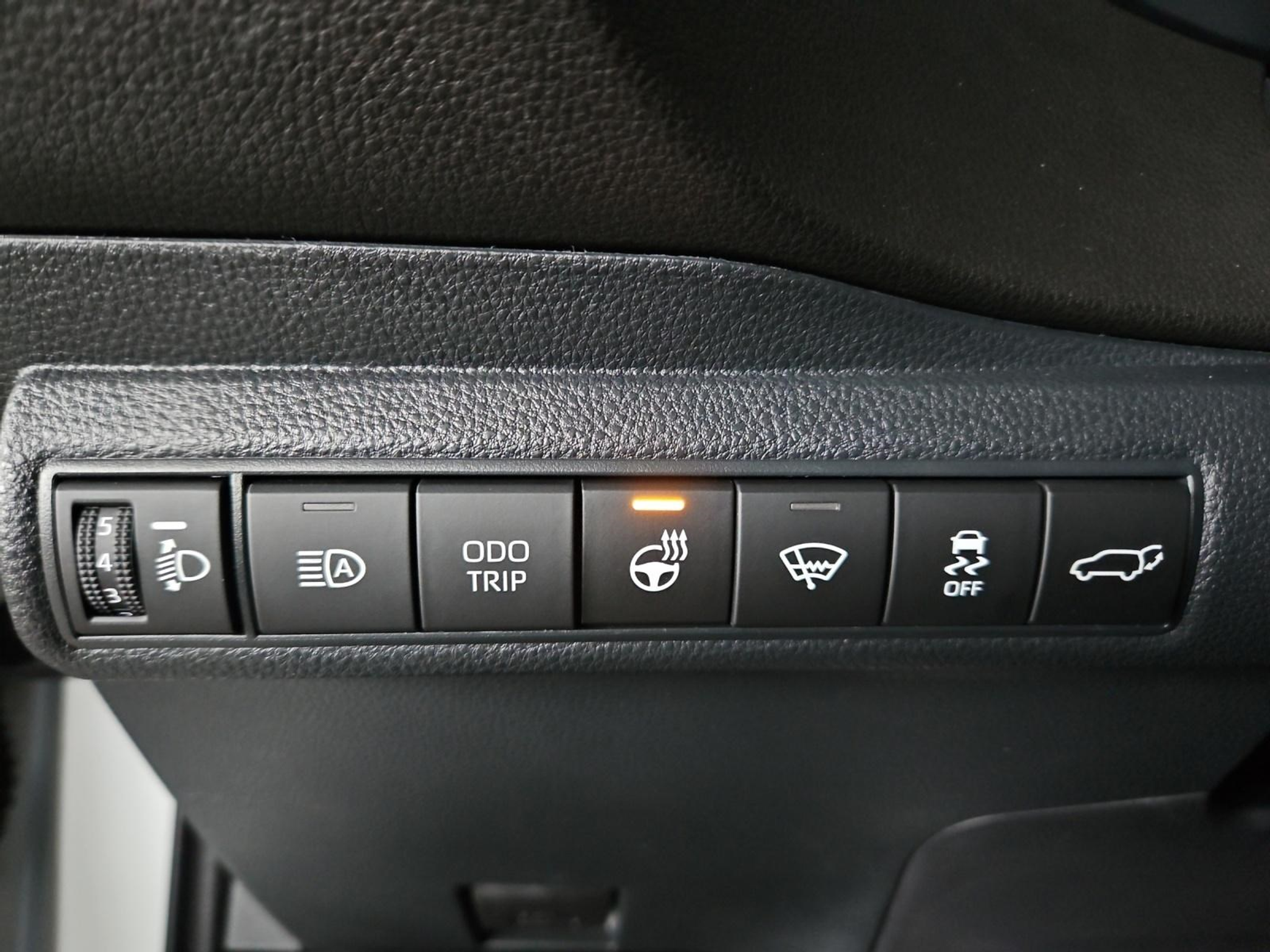 listing desktop thumbnail image 16