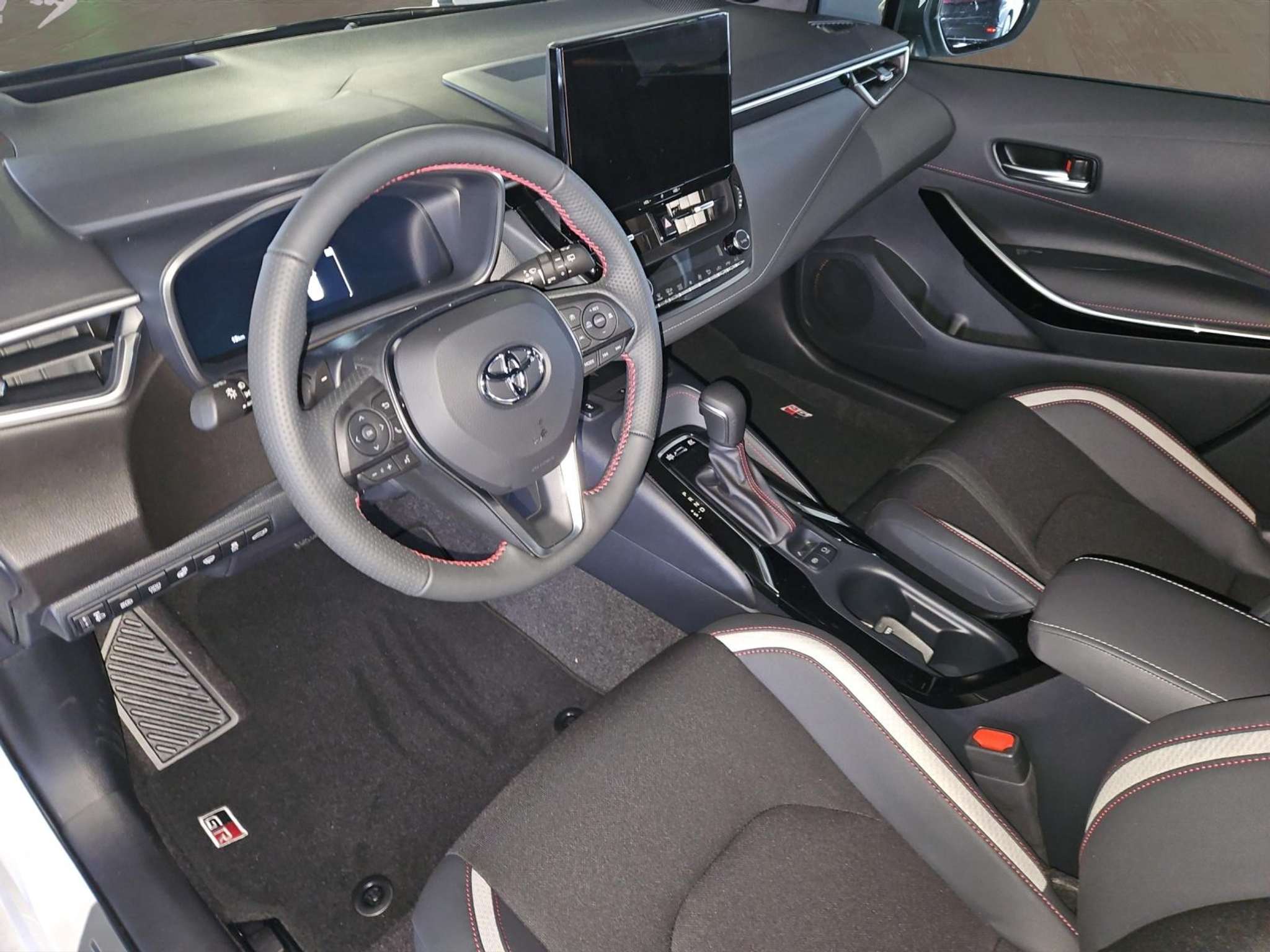 listing desktop thumbnail image 6