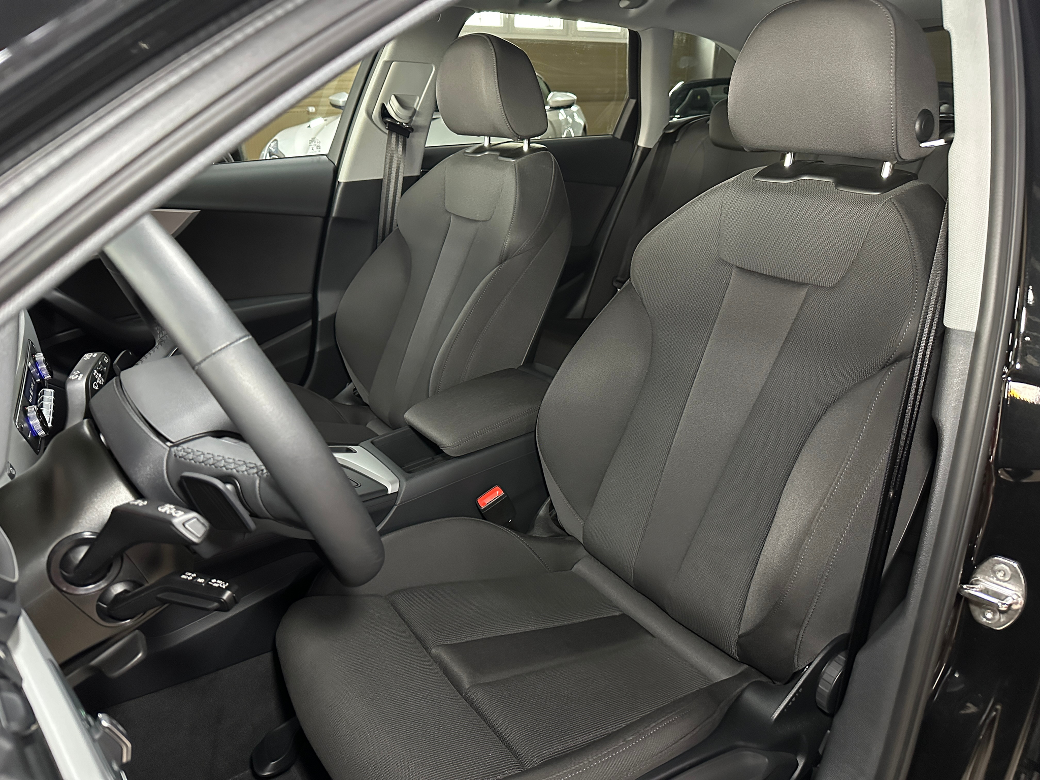 listing desktop thumbnail image 9