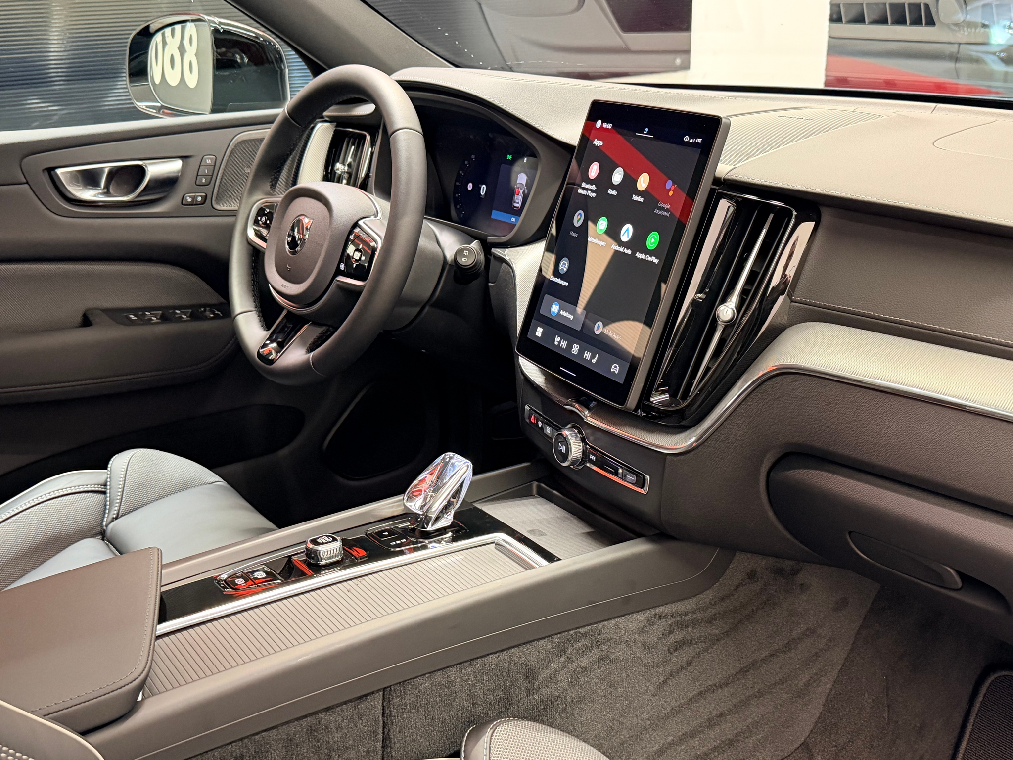 listing desktop thumbnail image 21