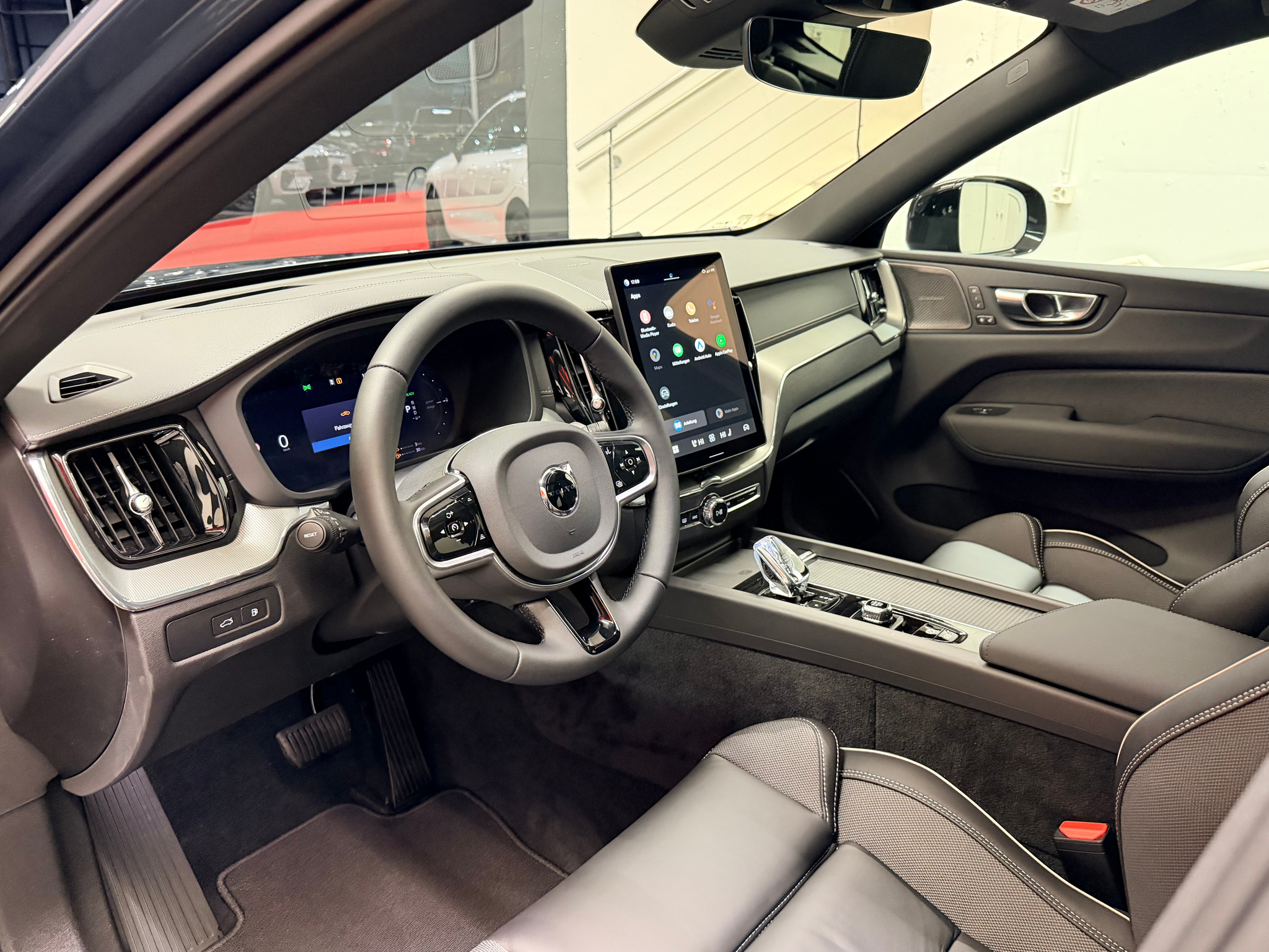 listing desktop thumbnail image 10