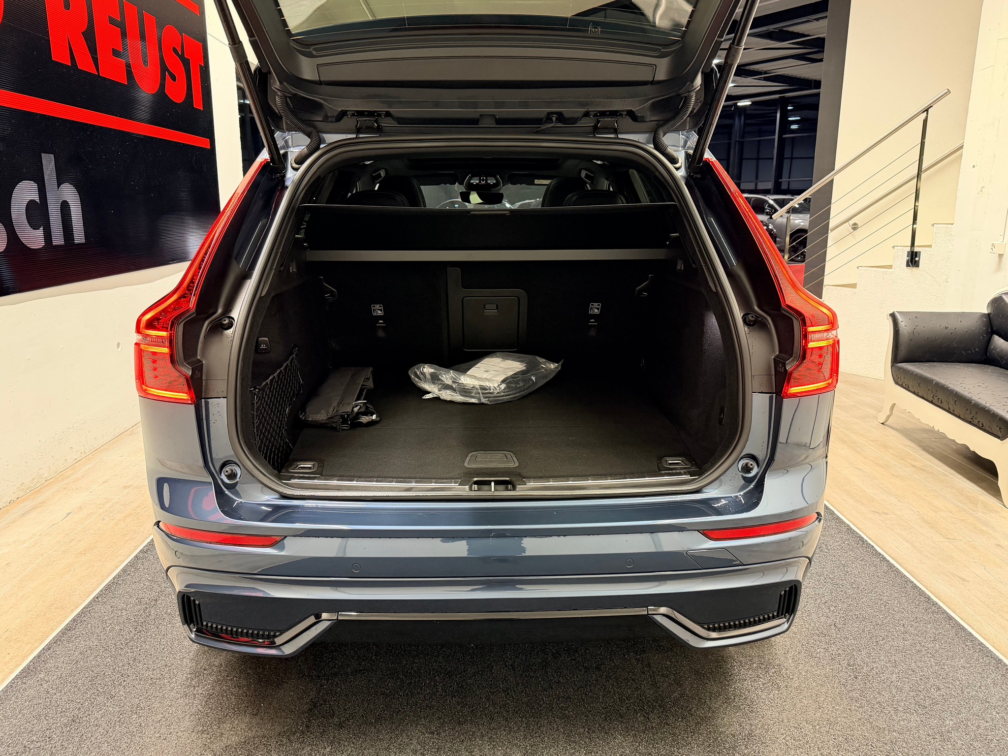 listing desktop thumbnail image 9