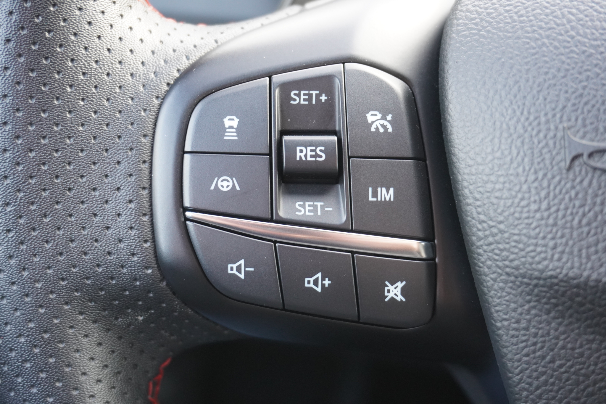 listing desktop thumbnail image 16