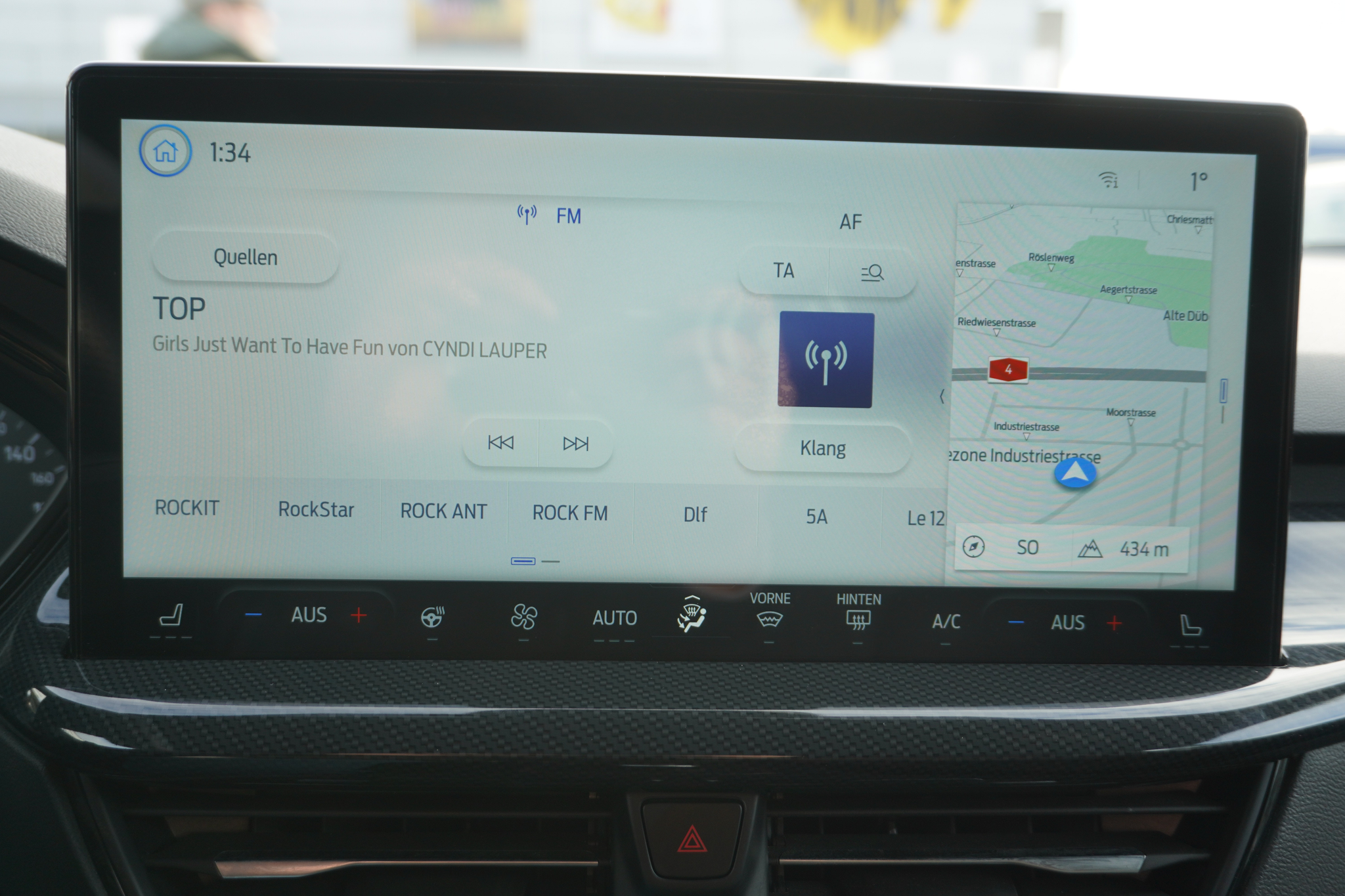 listing desktop thumbnail image 19